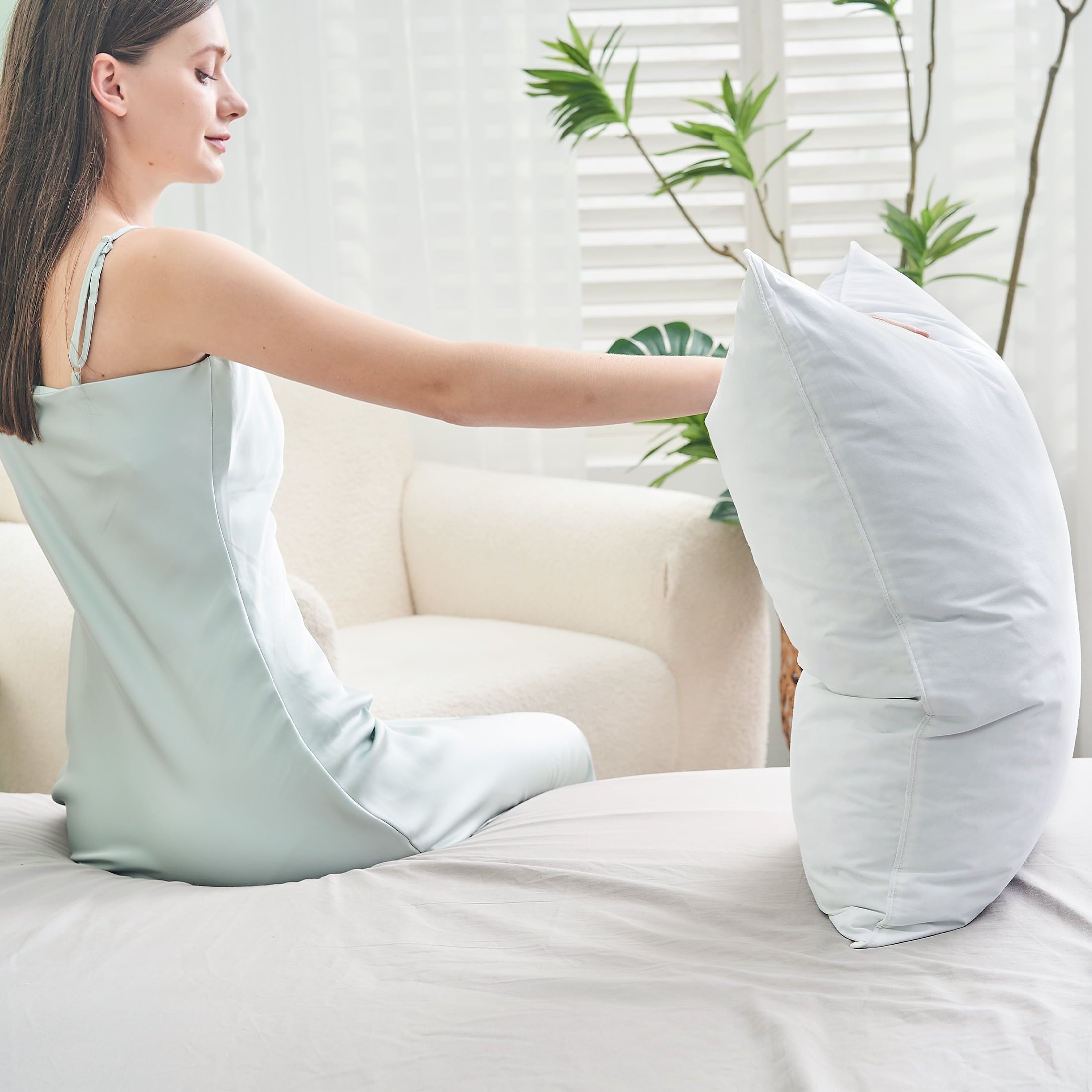 Orthopedic Support Goose Feather Down Pillows for Sleeping,Luxury Hotel Collection Queen Size Soft Bed Pillow,1 Pack,Queen (20.2" x 28.2") - Decorative Throw Pillow Cushion for Sofa & Bed Detail