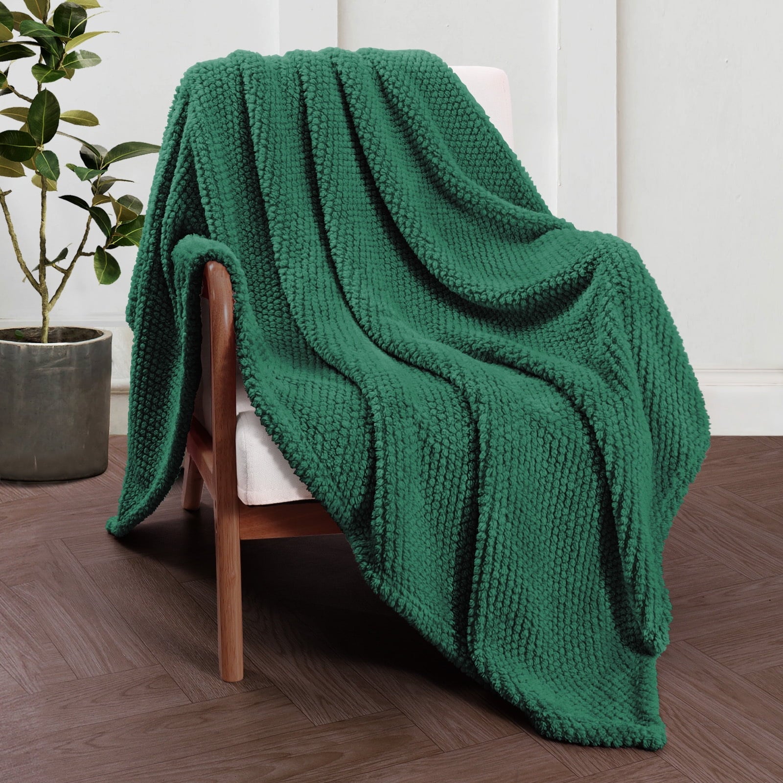 Super Soft Flannel Fuzzy Fleece 50"x70" Throw Blanket for Couch, Fluffy Warm Soft Jacquard Blankets for Fall Winter, Lightweight and Coz... - Cozy Fleece Throw Blanket for Couch & Bed Detail