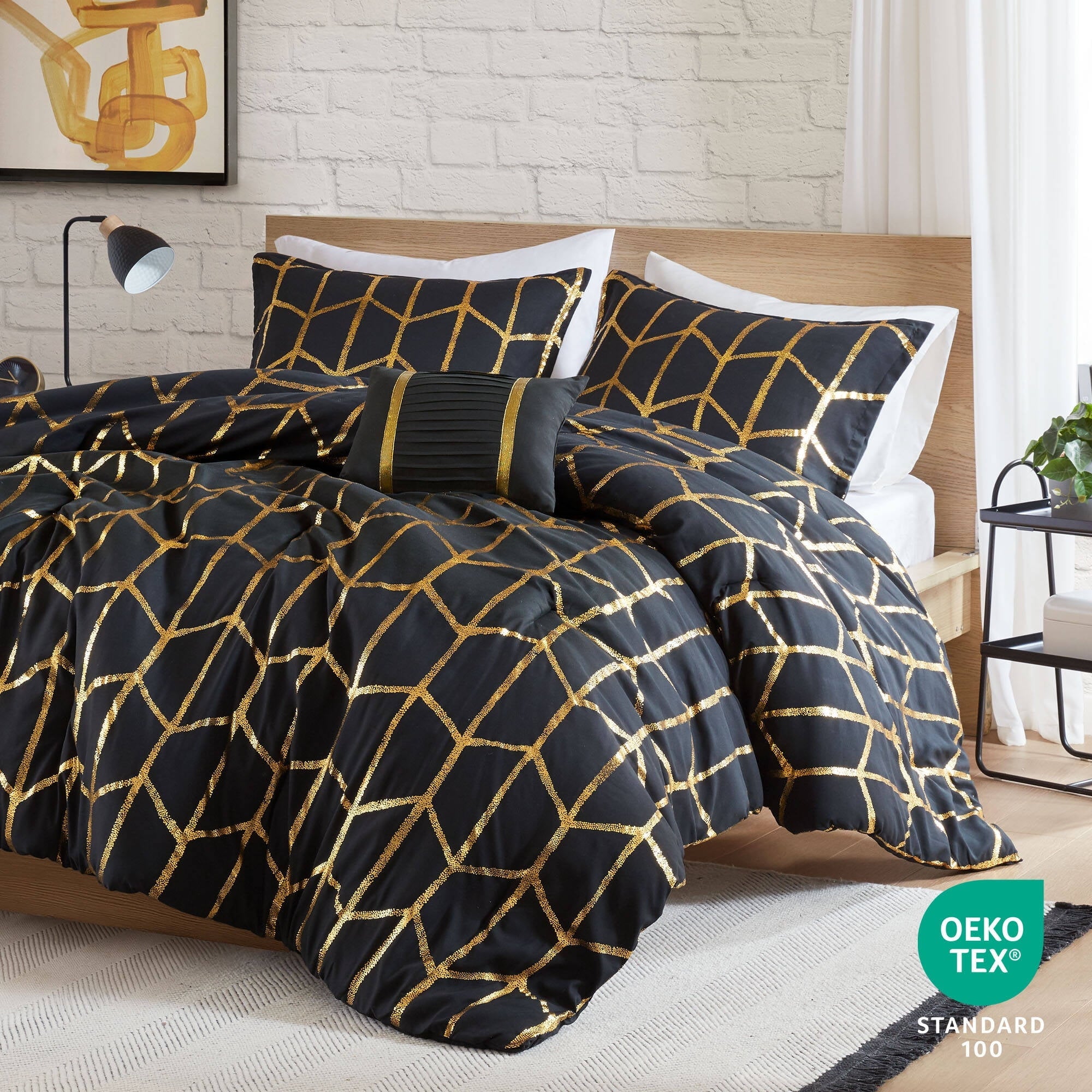 All-Season Full/Queen Size Comforter Set, 4-Piece Bedding Set for All Seasons, Geometric Metallic Comforter Bed Set with Decor P... - Cloud-Like Soft Lightweight Bed Comforter Detail