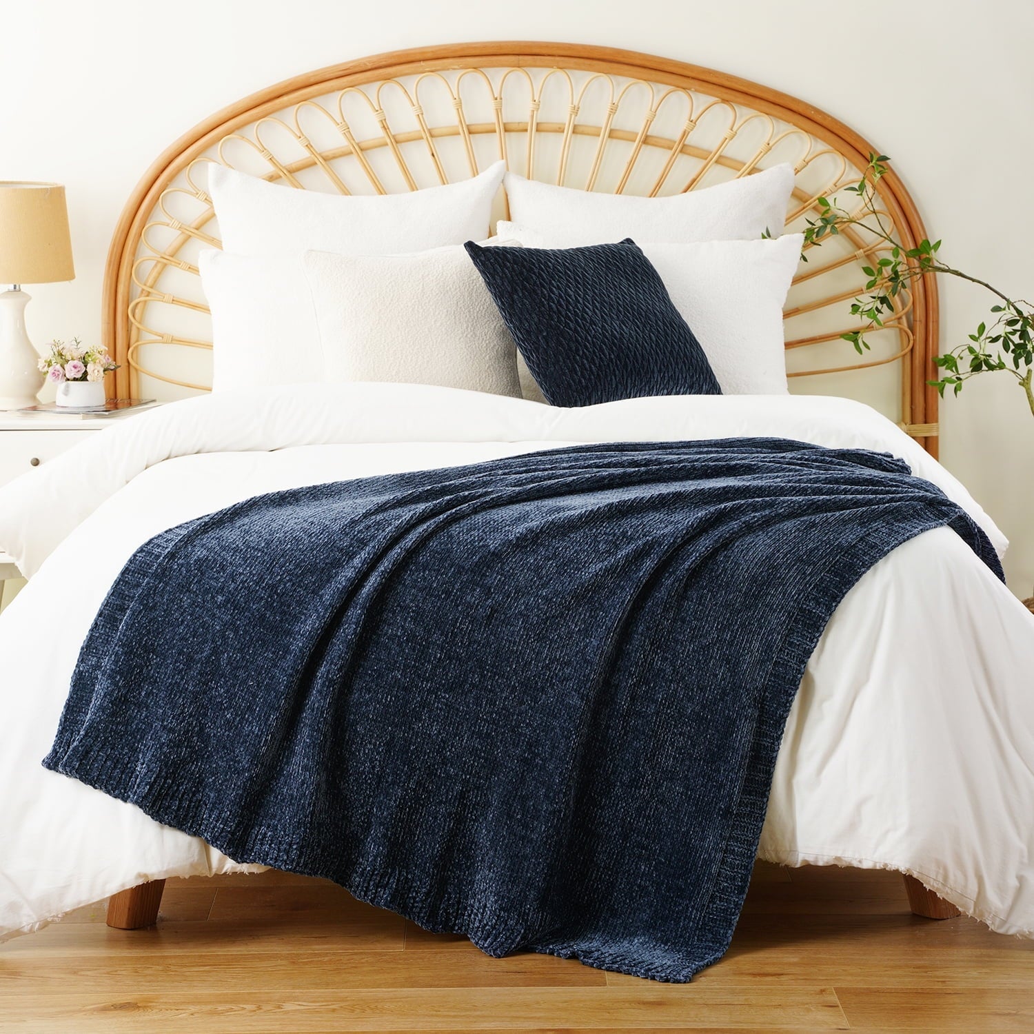 Lightweight Warm Navy Blue Chenille Throw for Couch Bed,Soft Navy Knit Blanket, Housewarming Gifts, 51"x 67" - Cozy Fleece Throw Blanket for Couch & Bed Detail