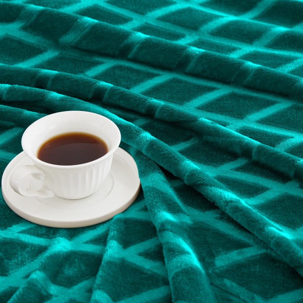 Cozy Fleece Large Soft Throw Blanket for Couch, 50x70 Inches Diamond Geometry Pattern Velvet Fleece Blanket, Cozy, Warm and Light... - Super Soft Reversible Sherpa Flannel Blanket Detail