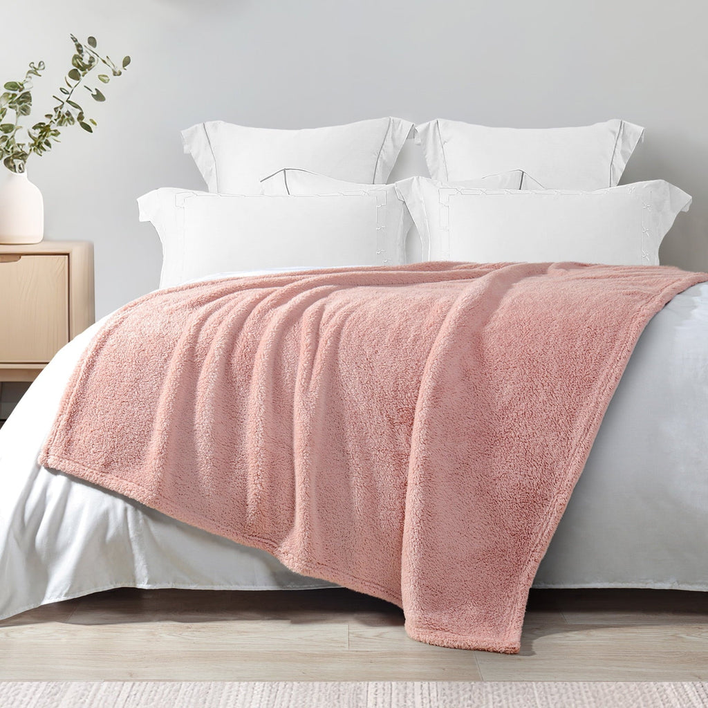 Cozy Fleece Soft Fleece Throw Blanket for Couch, Super Soft Velvet Plush Bed Blanket, 50x60 Inches, Pink - Super Soft Reversible Sherpa Flannel Blanket Detail