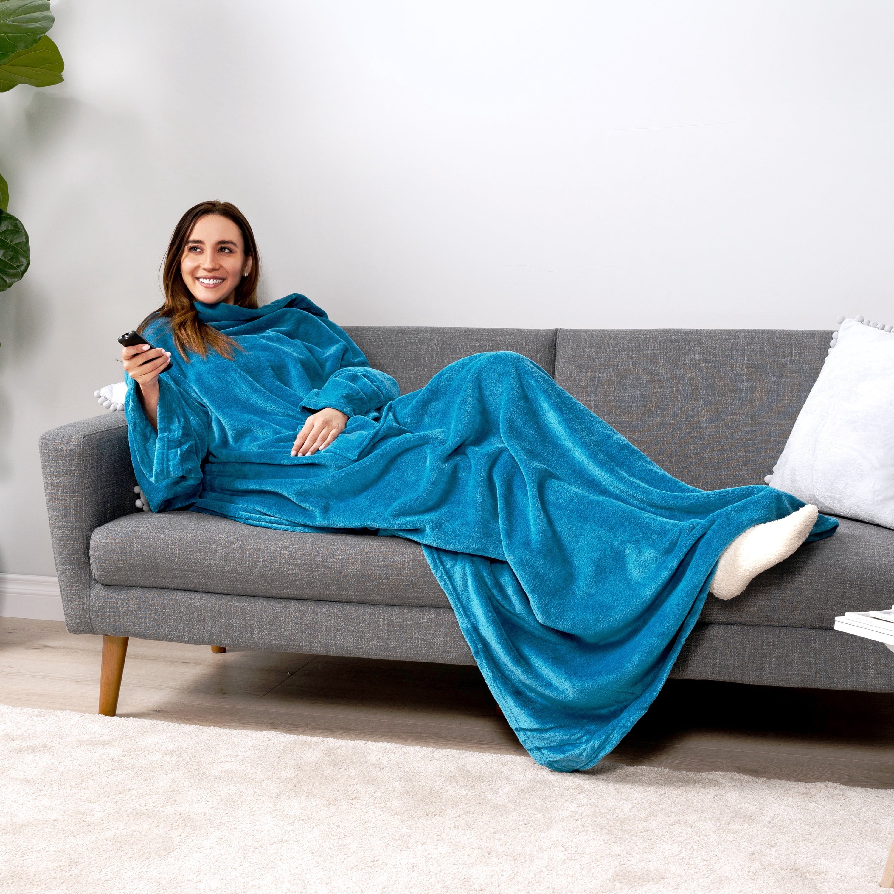 Reversible Sherpa Wearable Blanket with Sleeves for Adult Women Men, Cozy Fleece Warm Wrap Throw Blanket with Arms, Pocket, Gifts for C... - Luxury Knitted Decorative Throw Blanket with Fringes Detail