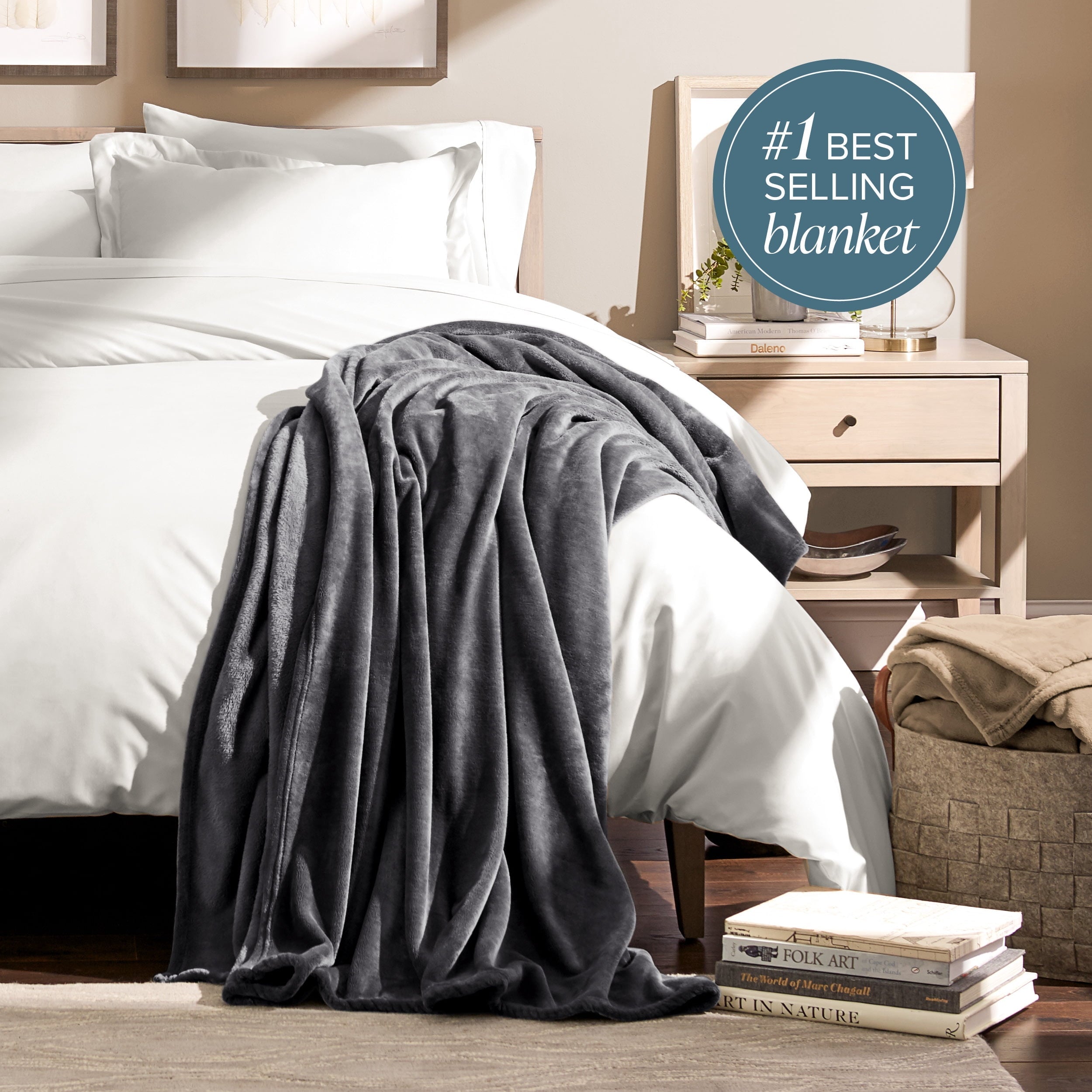 Lightweight Warm Microplush Fleece Blanket - 300 GSM - Fuzzy Microfleece - Soft & Plush - Full/Queen, Gray - Cozy Fleece Throw Blanket for Couch & Bed Detail