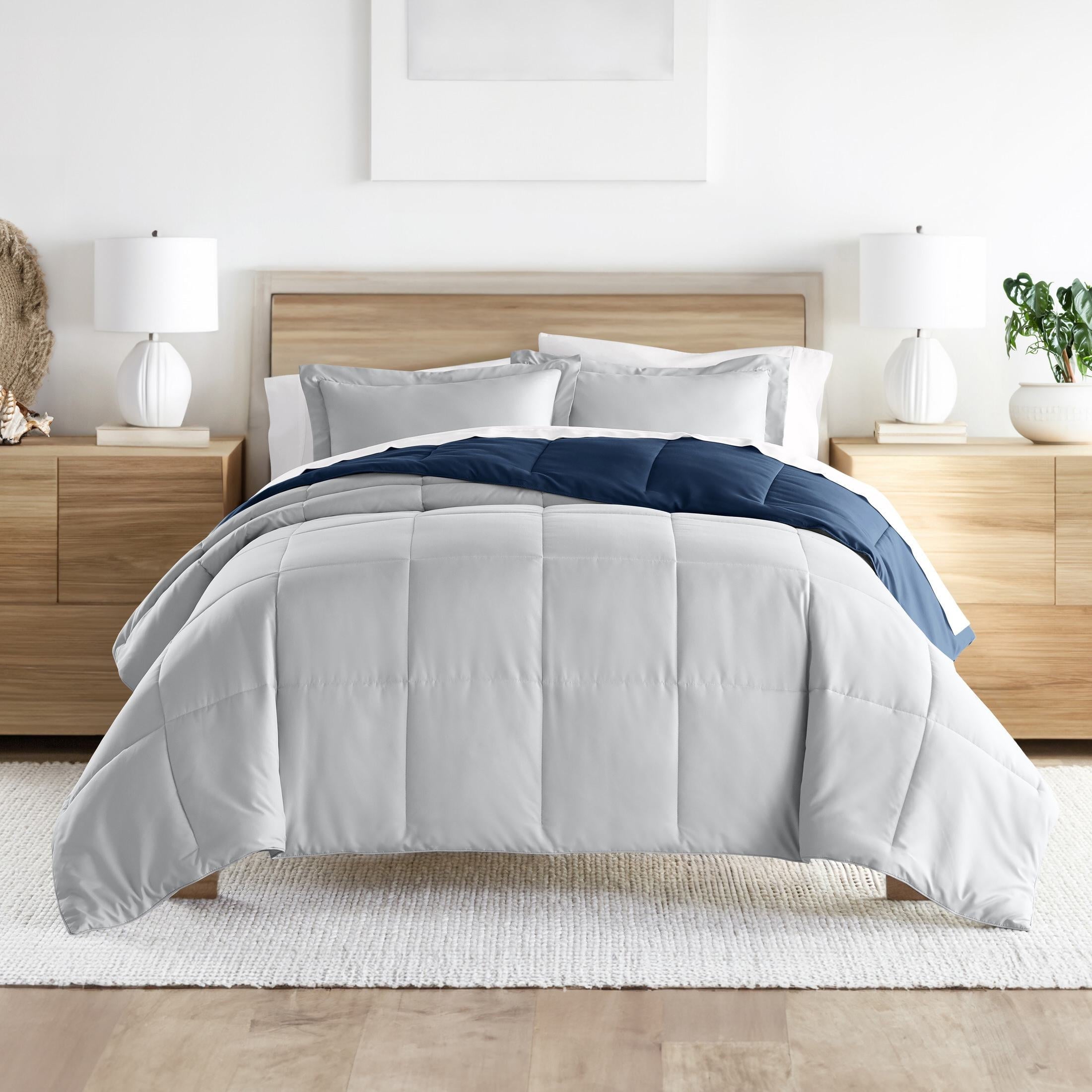 Fluffy Down Alternative 2-Piece Navy & Gray Reversible Down Alternative Comforter Set, Twin/Twin XL - Hypoallergenic Ultra-Fluffy Quilt for Winter Detail