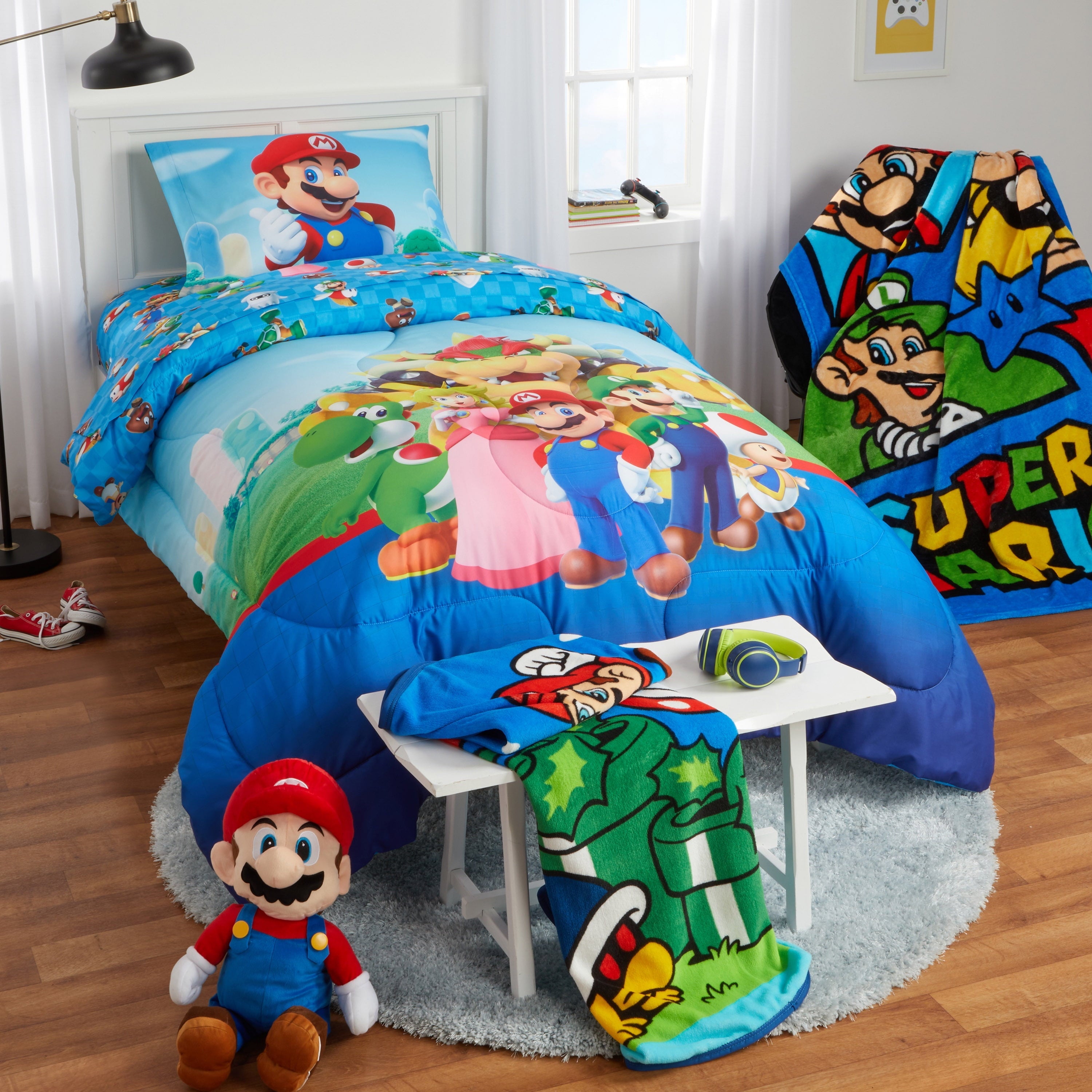 Reversible Sherpa Kids Fleece Throw Blanket 46x60, Nintendo - Luxury Knitted Decorative Throw Blanket with Fringes Detail