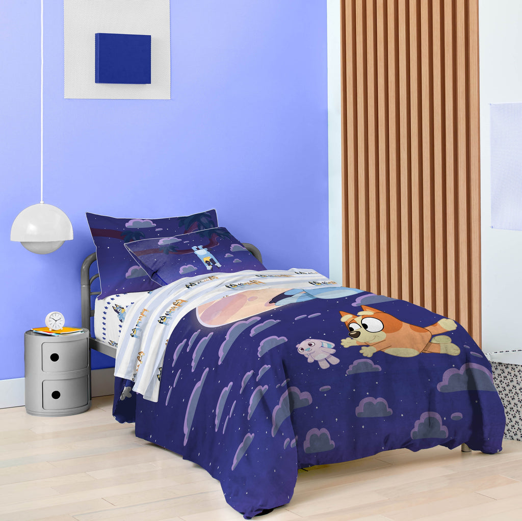 All-Season Dream Kids 2 Piece Blue Reversible Comforter and Pillowcase Bedding Set, Twin/Full - Luxurious Quilted Duvet Cover Set Detail
