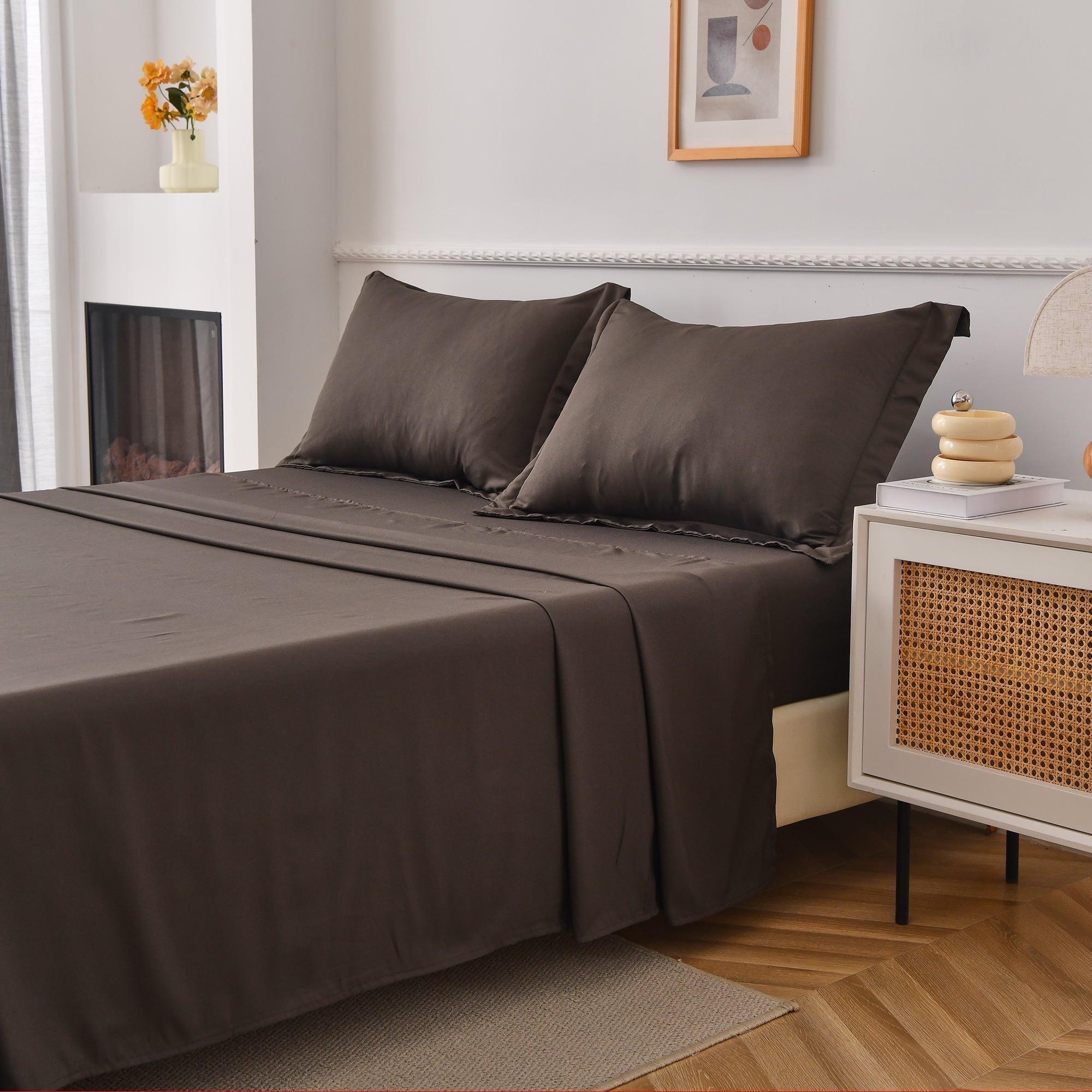 Ultra-Soft Bed Sheets Set 4 Piece Queen/Full Sheet Set Brown Gray Cotton Blend Fitted Sheet, Flat Sheet & 2 Pillowcases Bedding Set - Luxury Bed Sheet Set with Deep Pockets Detail