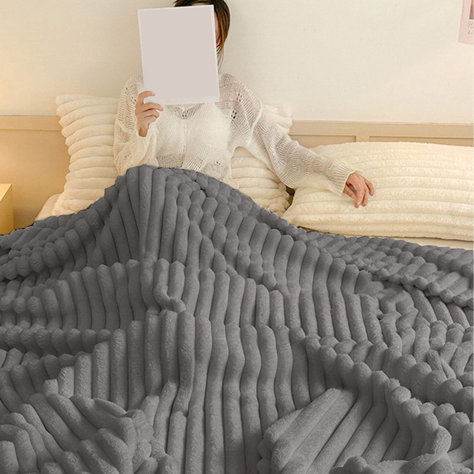 Decorative Knitted Bunny Blanket, Super Soft & Warm Faux Rabbit Fur Throw Blanket, Lightweight Microfiber Machine Washable for Bedroom, ... - Super Soft Reversible Sherpa Flannel Blanket Detail