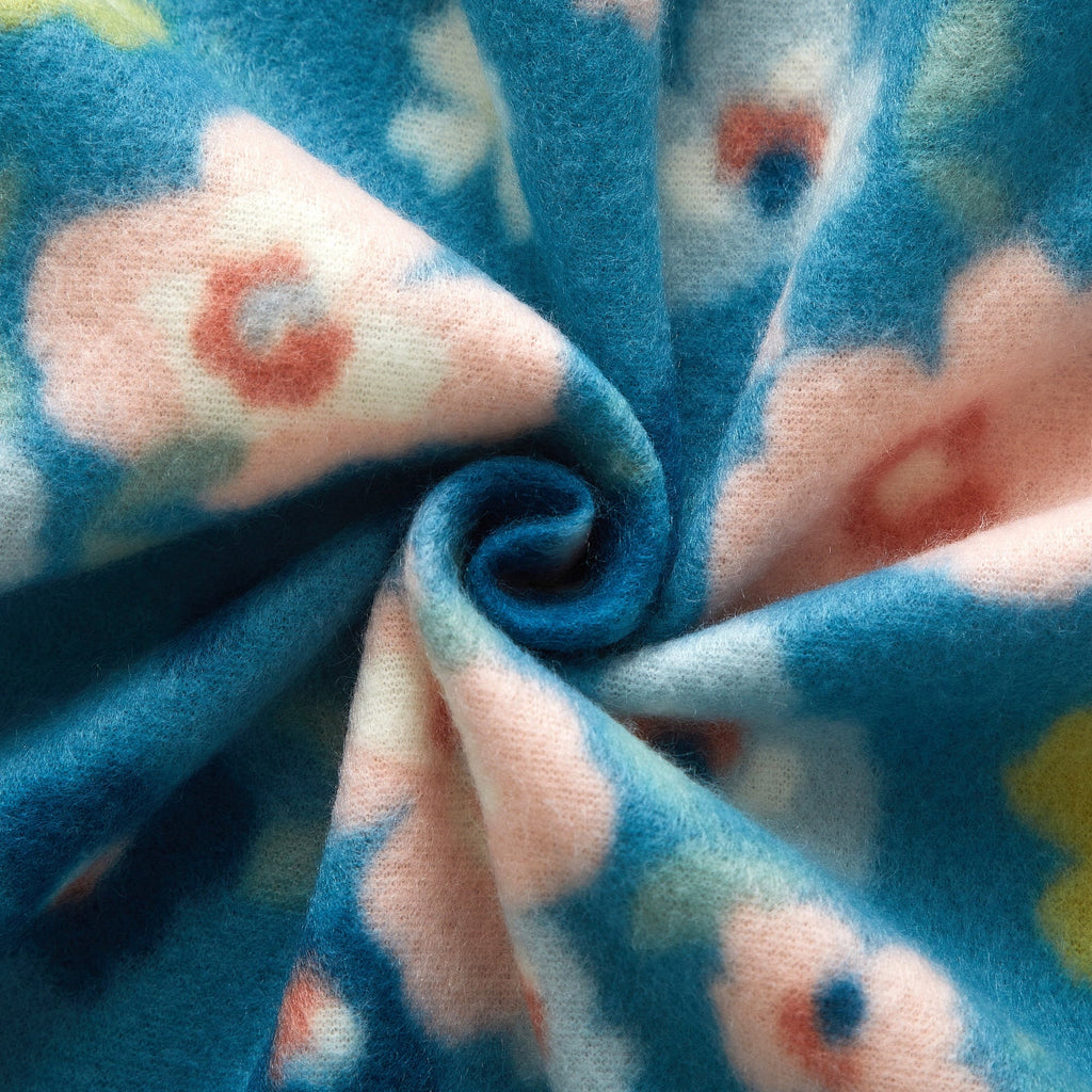 Reversible Sherpa Cozy Fleece Throw Blanket Delightful Floral 50" x 60", All Ages - Super Soft Reversible Sherpa Flannel Blanket Detail