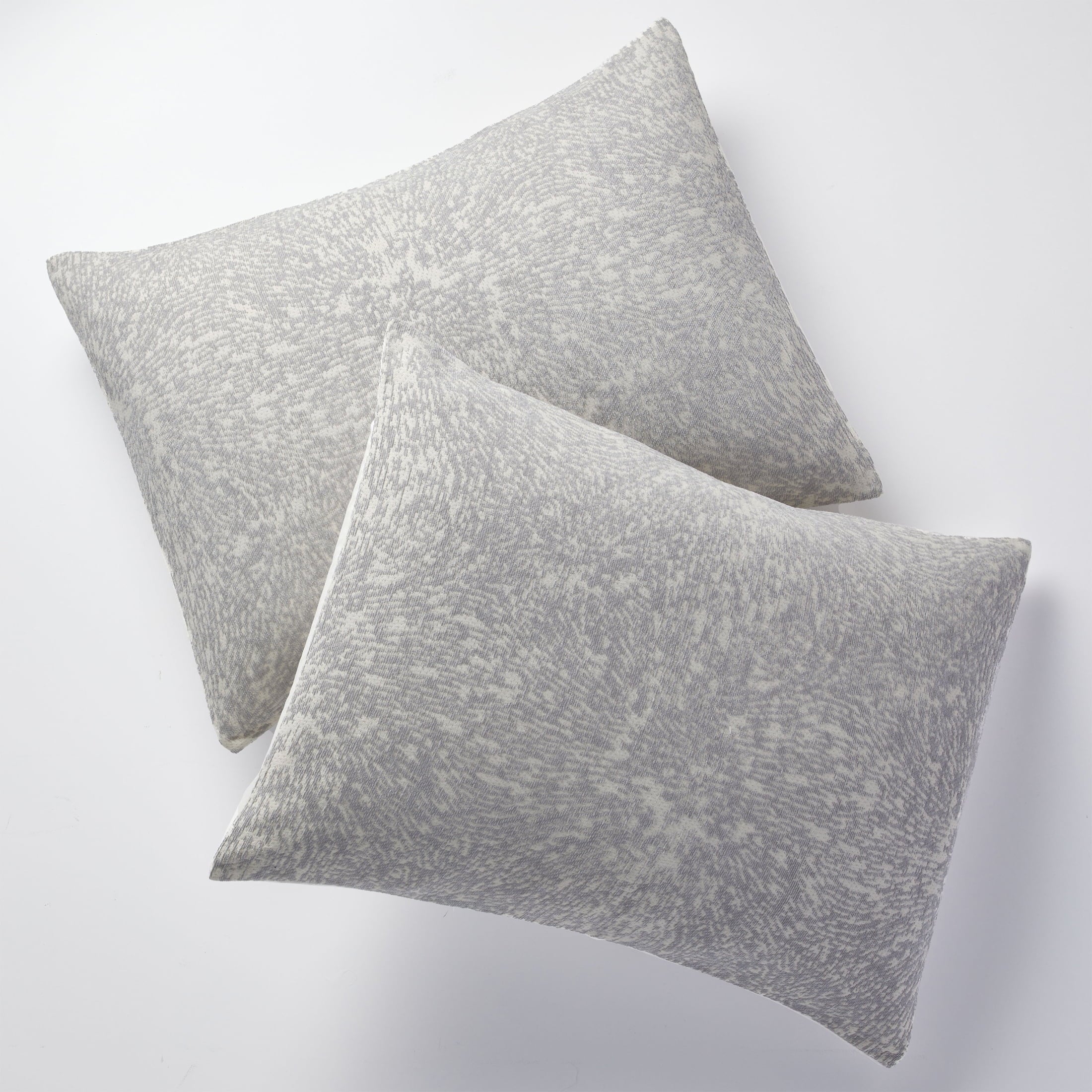 Hypoallergenic Cloud Better Homes & Garden Grey Chenille 3-Piece Comforter Set, Full/Queen, All Ages - Hypoallergenic Ultra-Fluffy Quilt for Winter Detail