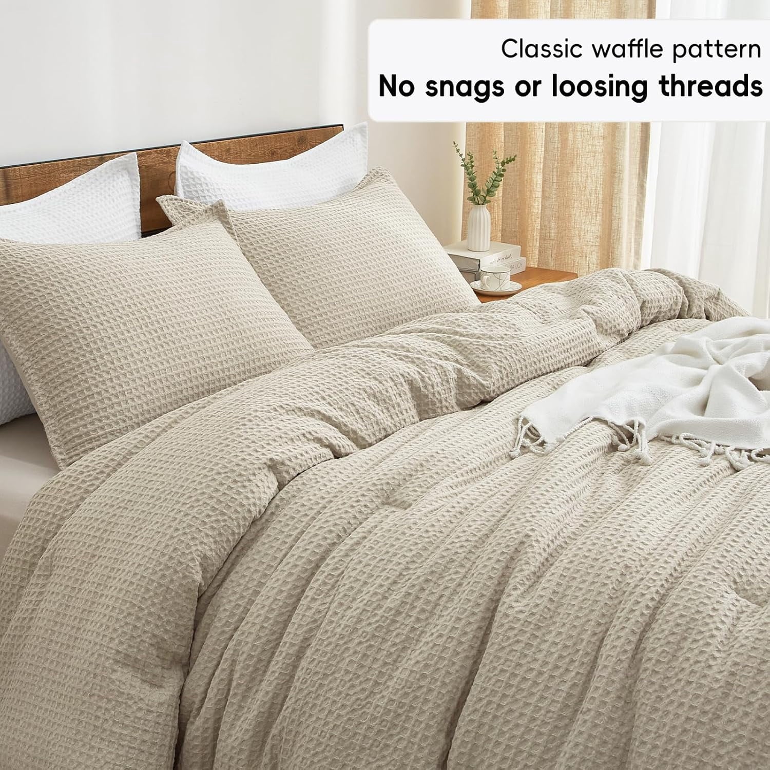 Luxurious Quilted 3-Piece Waffle Weave Comforter Set Queen Size, Lightweight Comfy Bedding Set for All Season, Ultra Soft Textured 1 Co... - All-Season Down Alternative Comforter Insert Detail