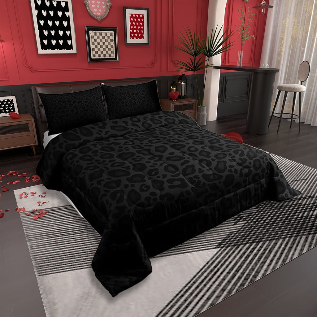All-Season Leopard Print Comforter Set Full Size,Abstract Cheetah Texture Bedding Set,Women Room Decor,Rustic Farmhouse Retro Do... - Cloud-Like Soft Lightweight Bed Comforter Detail