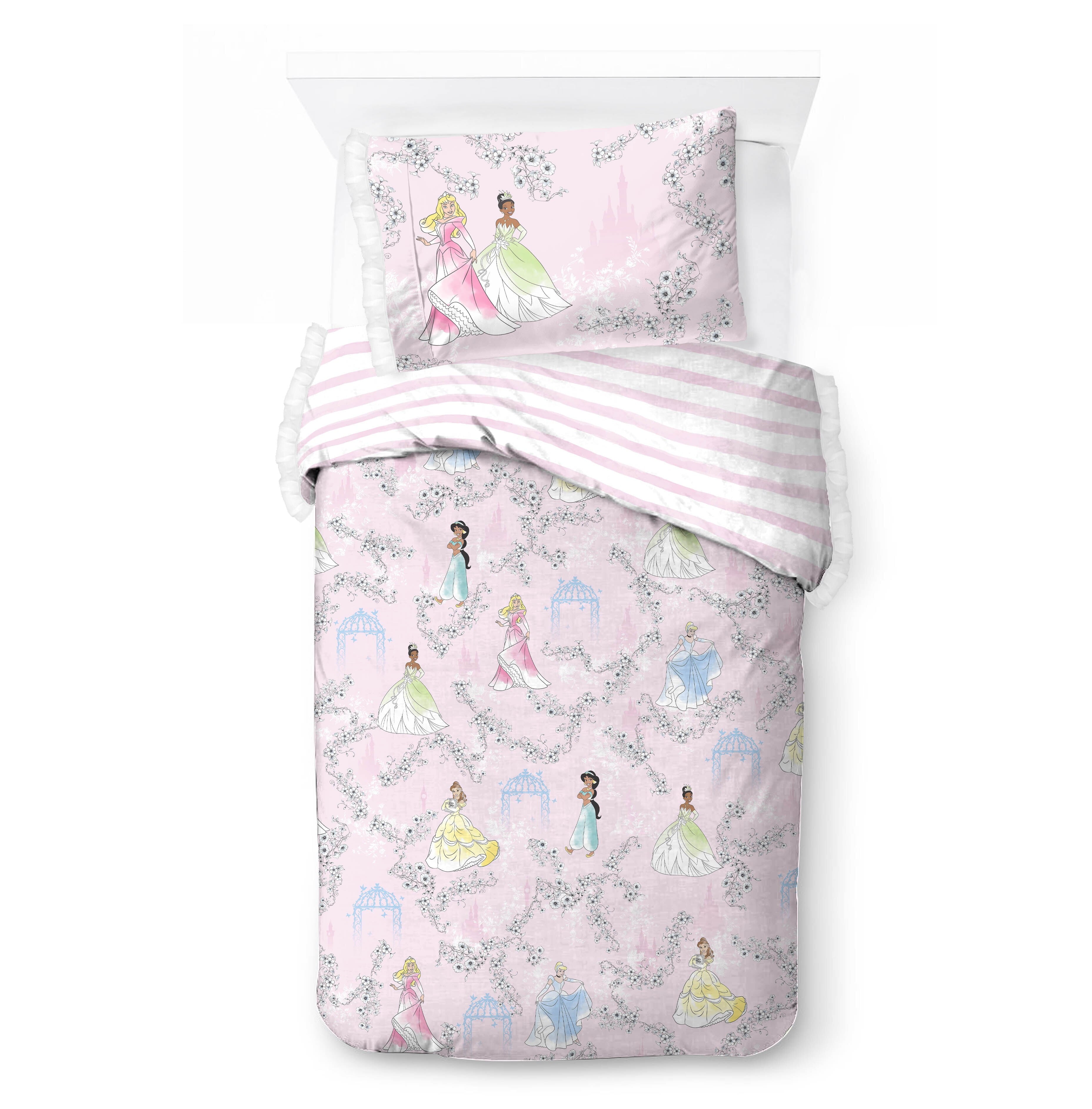Heavyweight Warmth Princess Floral Gardens 2-Piece Twin/Full Reversible Comforter Set, Polyester Microfiber, Pink & White - Hypoallergenic Ultra-Fluffy Quilt for Winter Detail