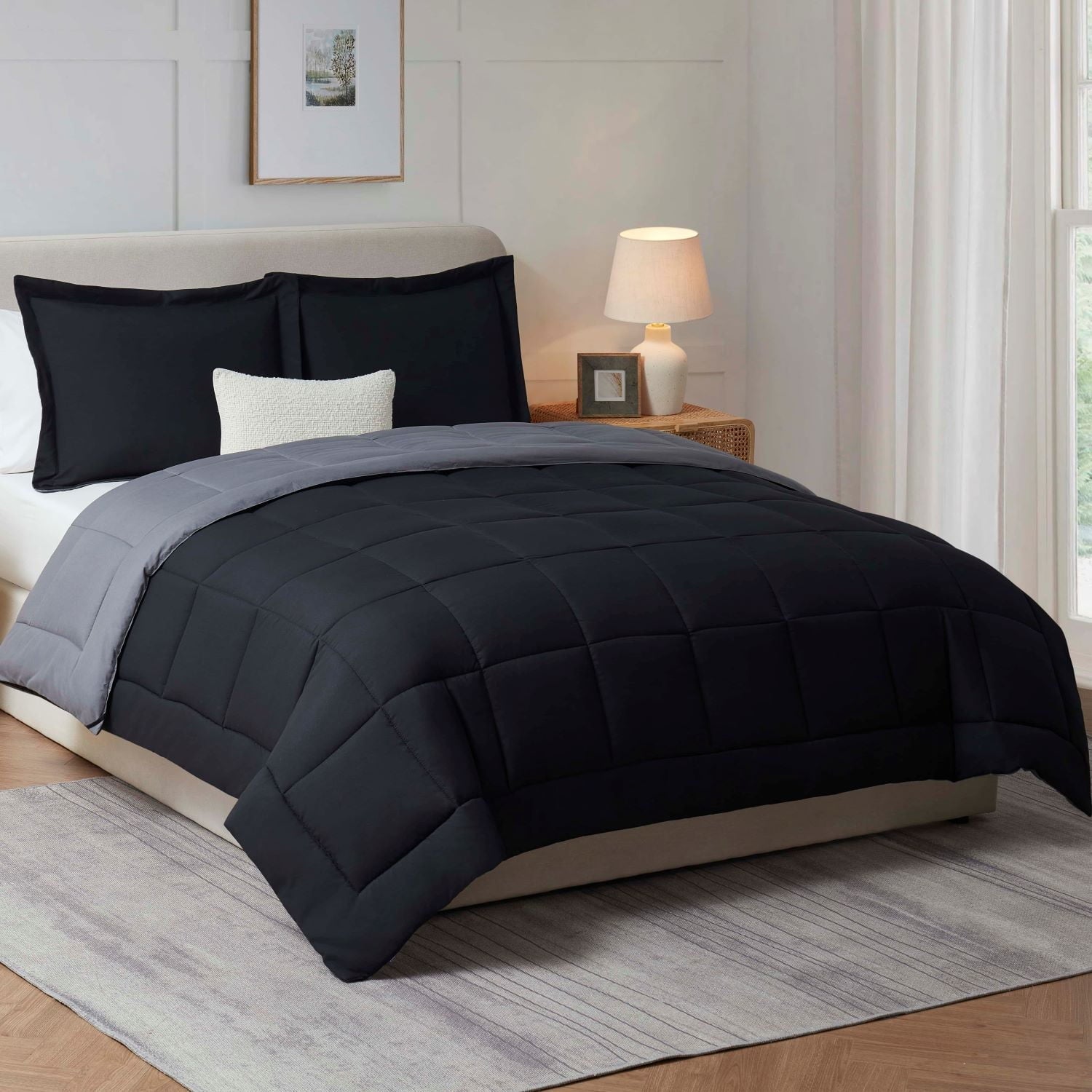 All-Season Queen Comforter Set, 3 Piece Bed in a Bag, Reversible Down Alternative Bedding Set, Black & Gray - Hypoallergenic Ultra-Fluffy Quilt for Winter Detail