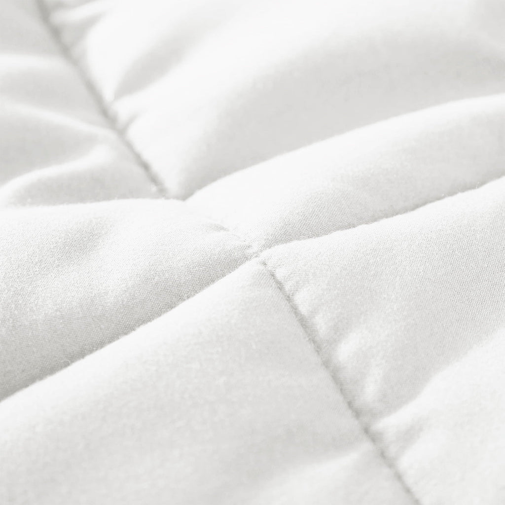 Fluffy Down Alternative Queen Comforter Set White, 3-Piece Solid Comforter Duvet Insert with Corner Tabs, Lightweight Bedding Down Alternativ... - All-Season Down Alternative Comforter Insert Detail