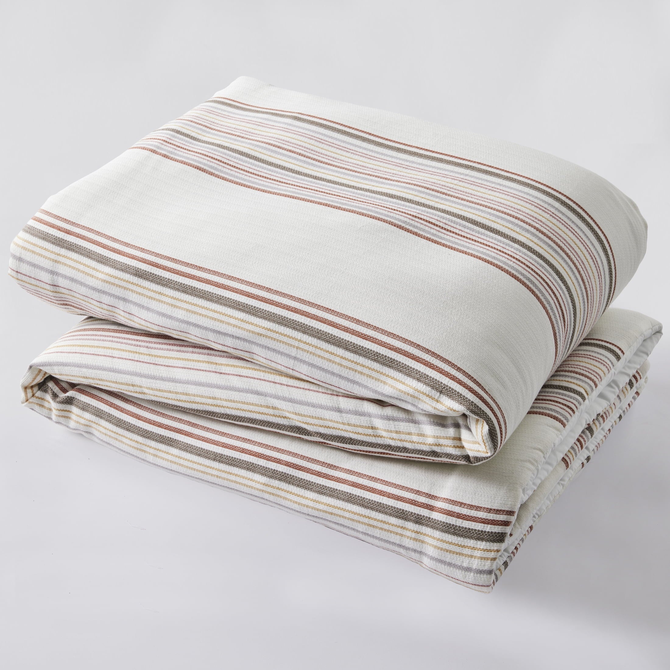 Hypoallergenic Cloud 3-Piece Red Yarn Dye Stripe Comforter Set, Full/Queen - Hypoallergenic Ultra-Fluffy Quilt for Winter Detail