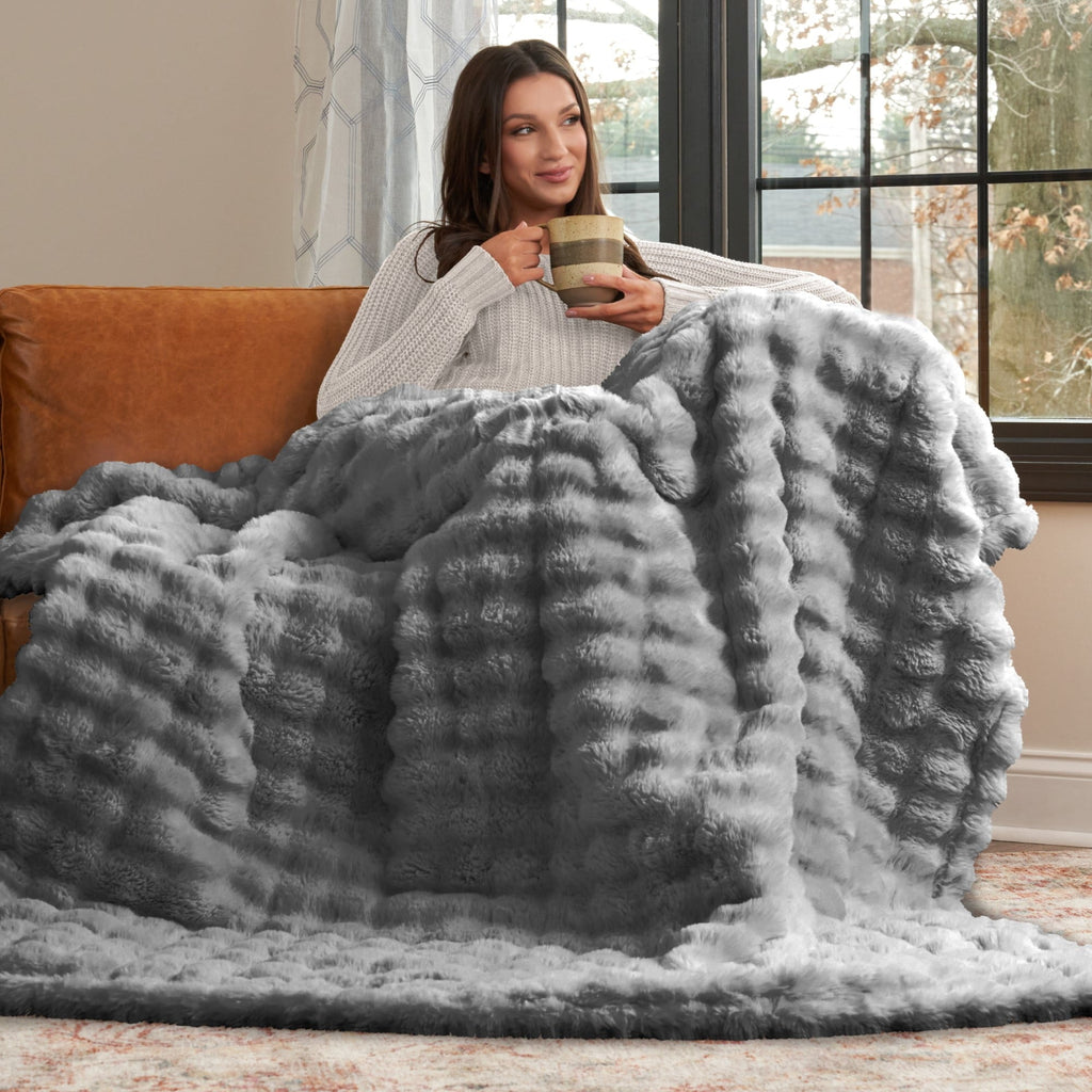 Cozy Fleece Serenade Gray Textured Faux Fur Throw Blanket, 50 x 70 - Super Soft Reversible Sherpa Flannel Blanket Detail