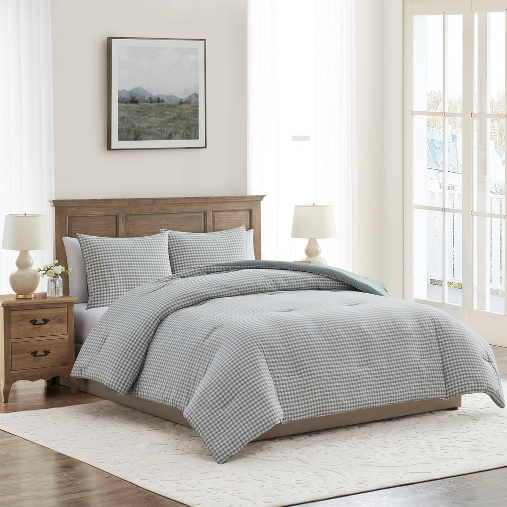 Heavyweight Warmth Full/Queen Comforter Set, All-Season, 3-Piece, Green Gingham Plaid - Cloud-Like Soft Lightweight Bed Comforter Detail