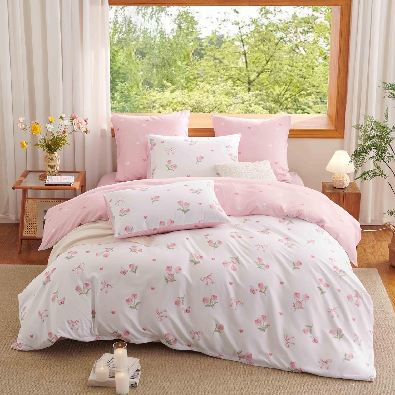 All-Season Pink Tulip Queen Comforter Set, 3-Piece Pink Flowers Reversible Soft Bedding Set or Adults All Season - Cloud-Like Soft Lightweight Bed Comforter Detail