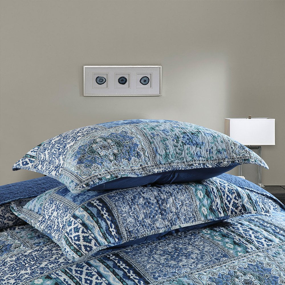 All-Season Quilt Comforter Cotton Bedding Set With Shams, Vintage Blue, King - Cloud-Like Soft Lightweight Bed Comforter Detail