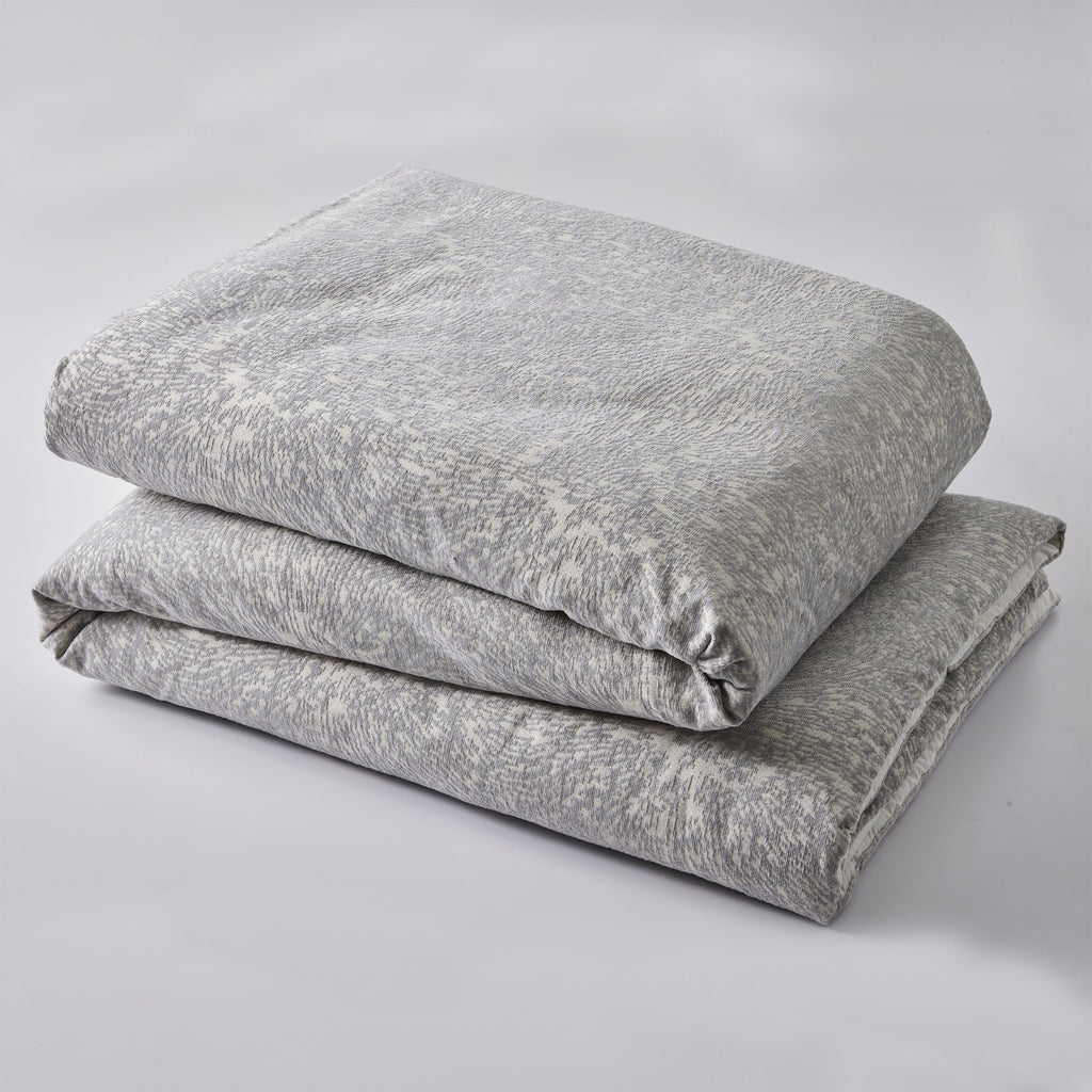Hypoallergenic Cloud Better Homes & Garden Grey Chenille 3-Piece Comforter Set, Full/Queen, All Ages - Hypoallergenic Ultra-Fluffy Quilt for Winter Detail