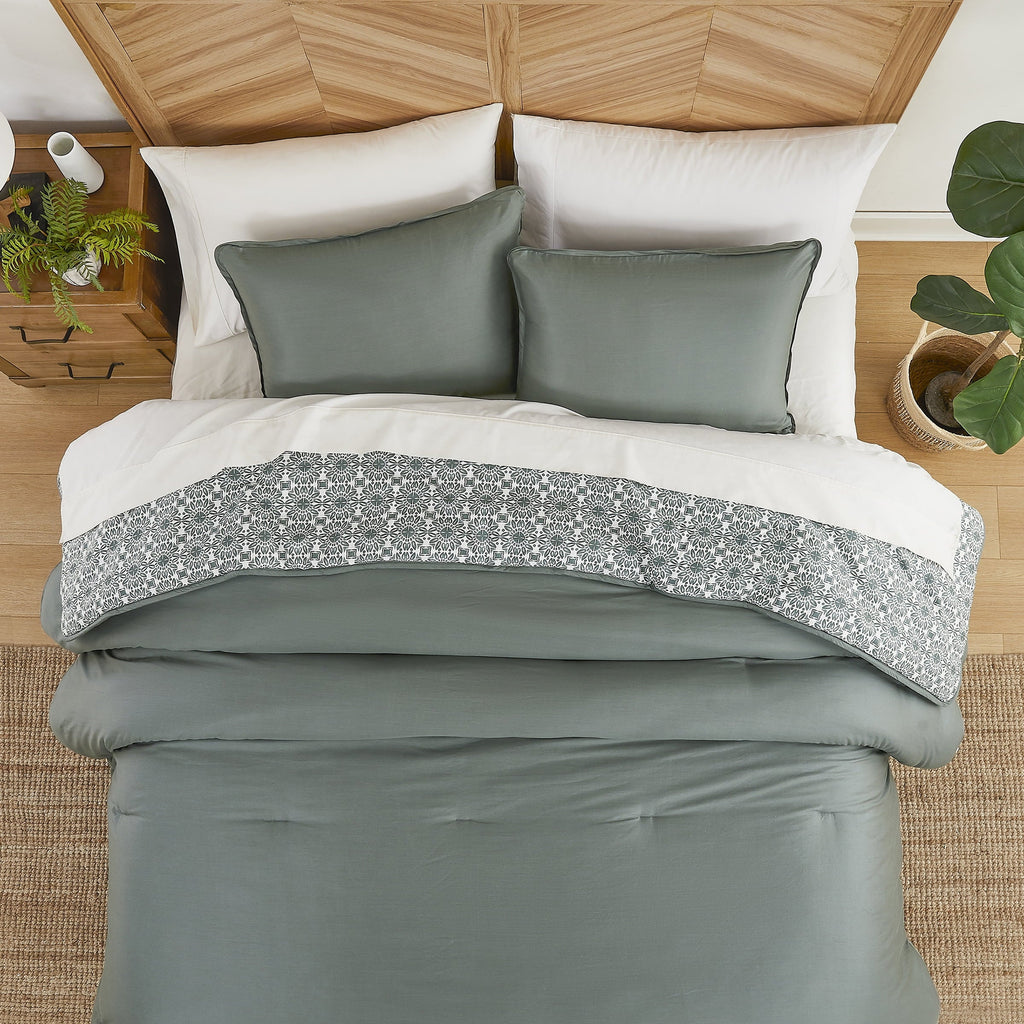 Luxurious Quilted 3-Piece 400 Thread Count Flag Stone Green Cotton Lyocell Blend Comforter Set, Adult King - Luxurious Quilted Duvet Cover Set Detail