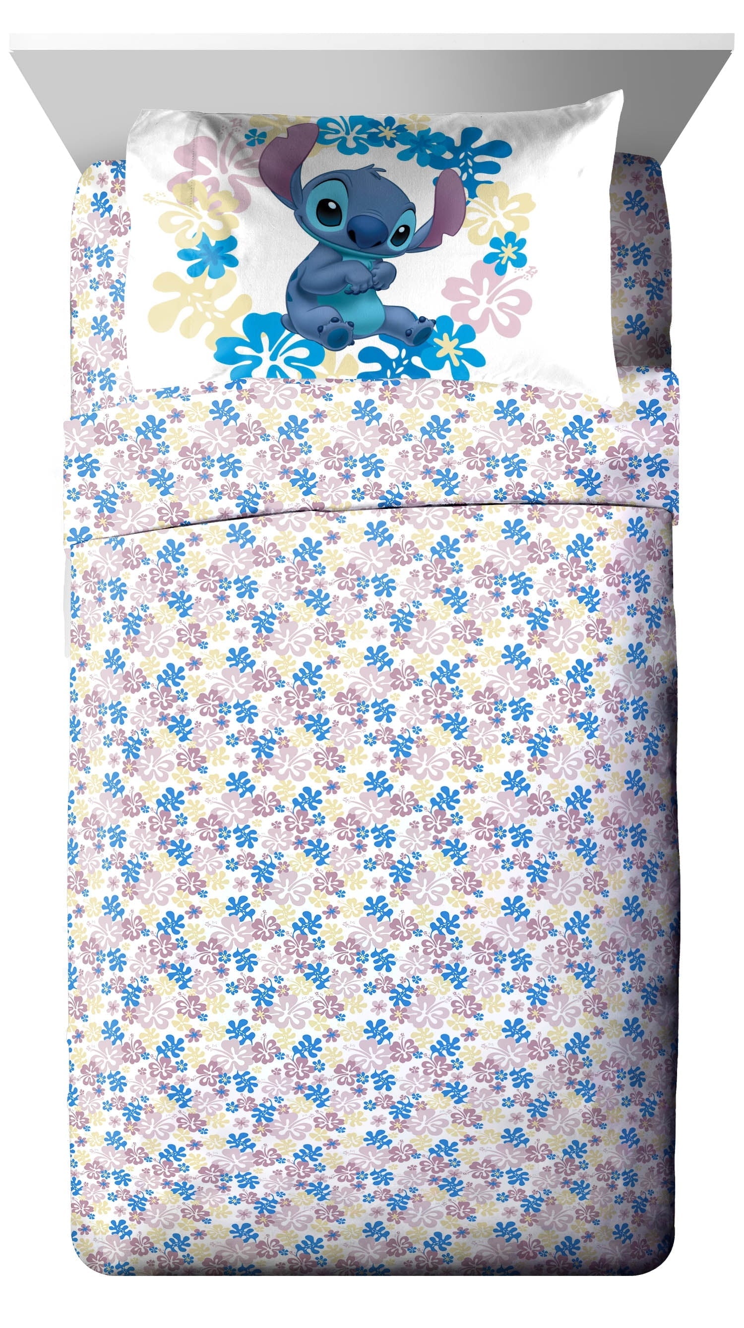 Fluffy Down Alternative Lilo and Stitch Sweet Stitch 5 Piece Twin Size Kids Comforter Set with Sham - Super Soft Bed Set for Kids - Cloud-Like Soft Lightweight Bed Comforter Detail