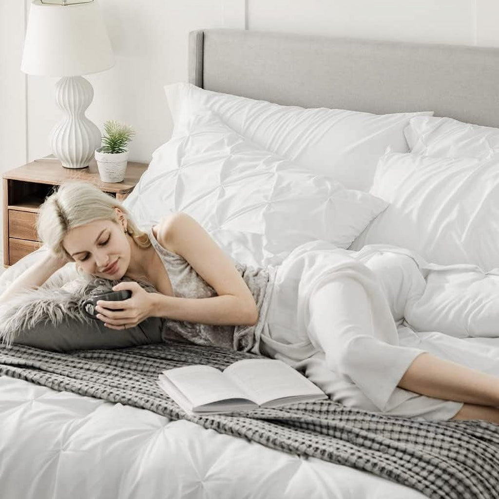 Heavyweight Warmth White Queen Comforter Set- 7 Pieces Pintuck Bedding Set with Comforters, Sheets, Pillowcases & Shams - Cloud-Like Soft Lightweight Bed Comforter Detail