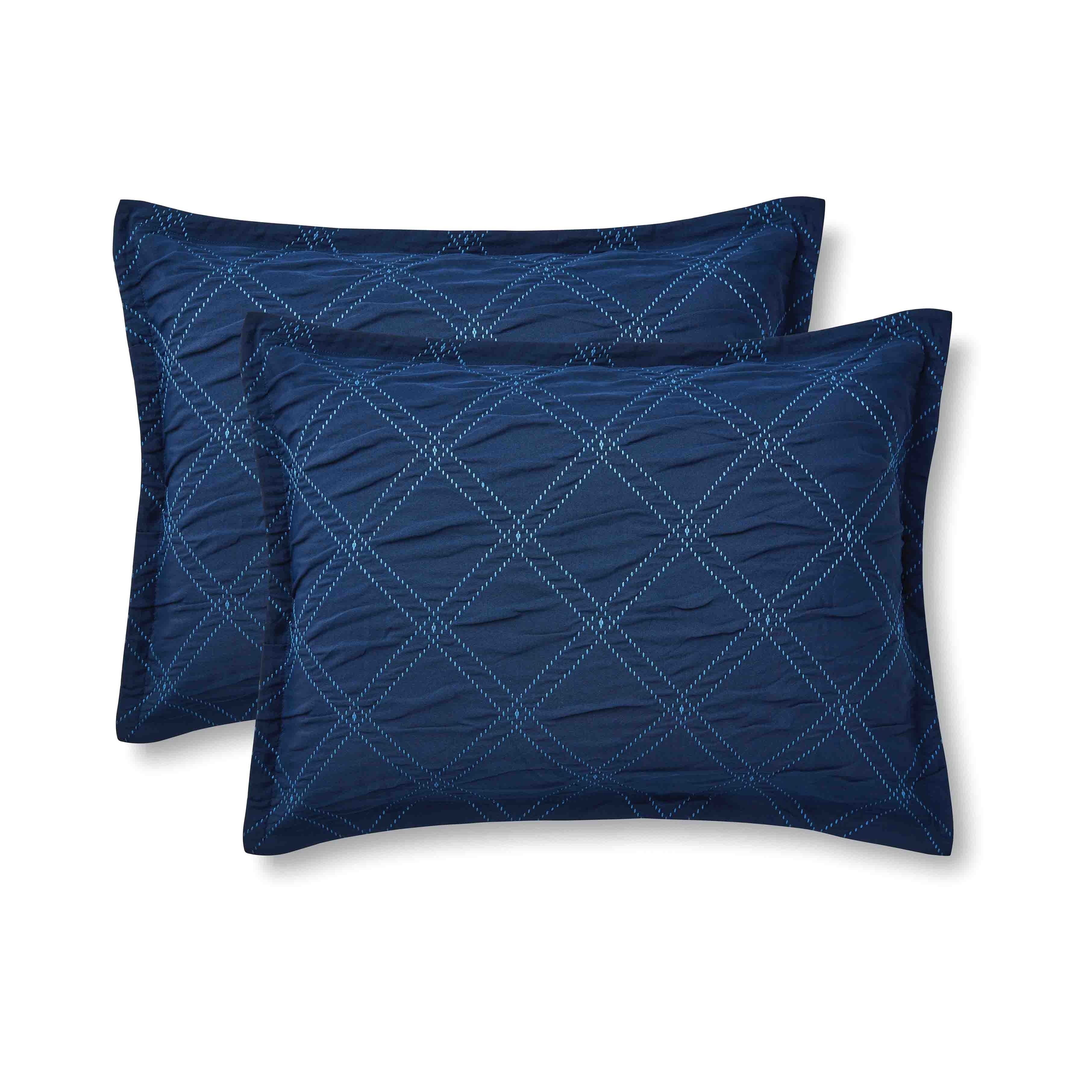 Fluffy Down Alternative 5-Piece Reversible Comforter Set Navy Cross Stitch Bedding with Decor Pillow and Throw, Full/Queen - All-Season Down Alternative Comforter Insert Detail