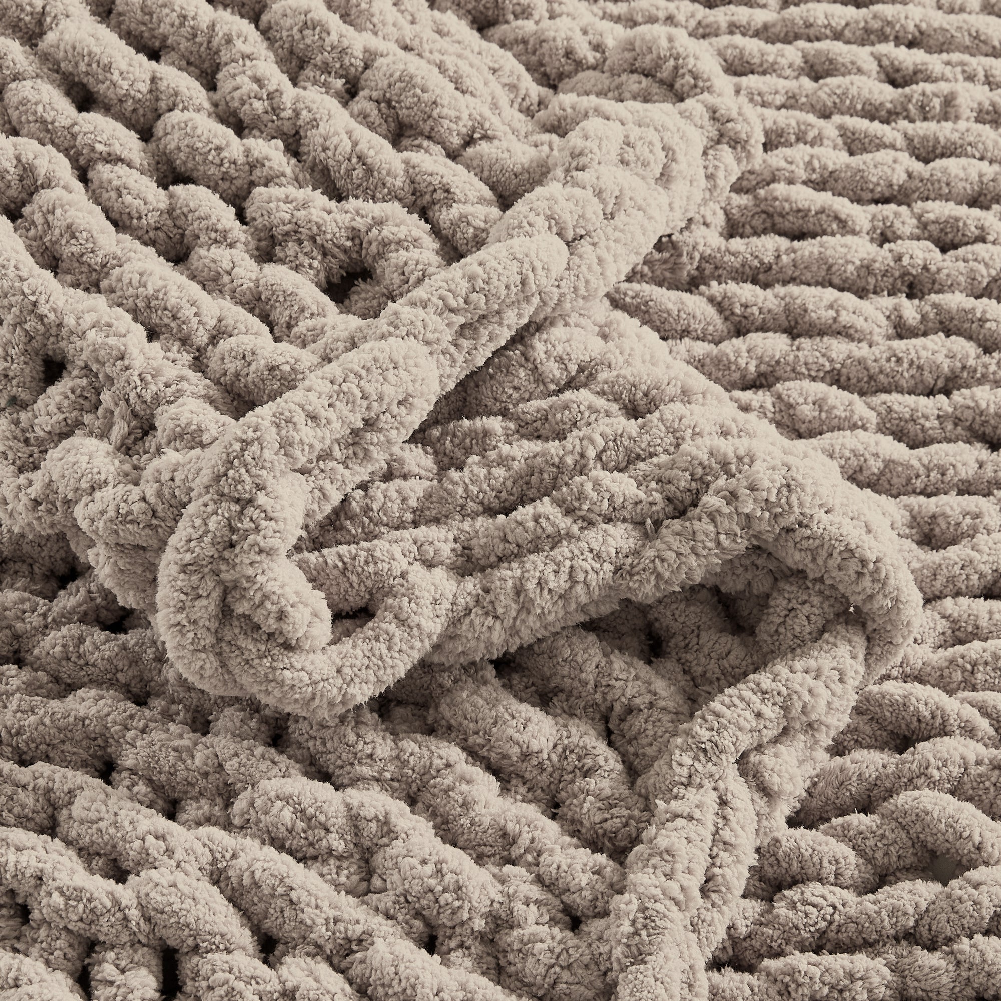Super Soft Flannel Chunky Knit Throw Blanket Handmade Soft Throws for Couch Sofa Bed, 50" x 60" Taupe - Lightweight Plush Warm Blanket for All Seasons Detail