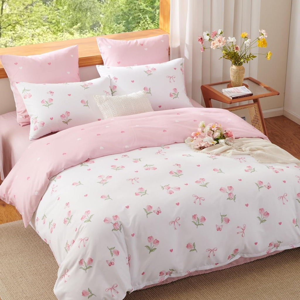 All-Season Pink Tulip Queen Comforter Set, 3-Piece Pink Flowers Reversible Soft Bedding Set or Adults All Season - Cloud-Like Soft Lightweight Bed Comforter Detail