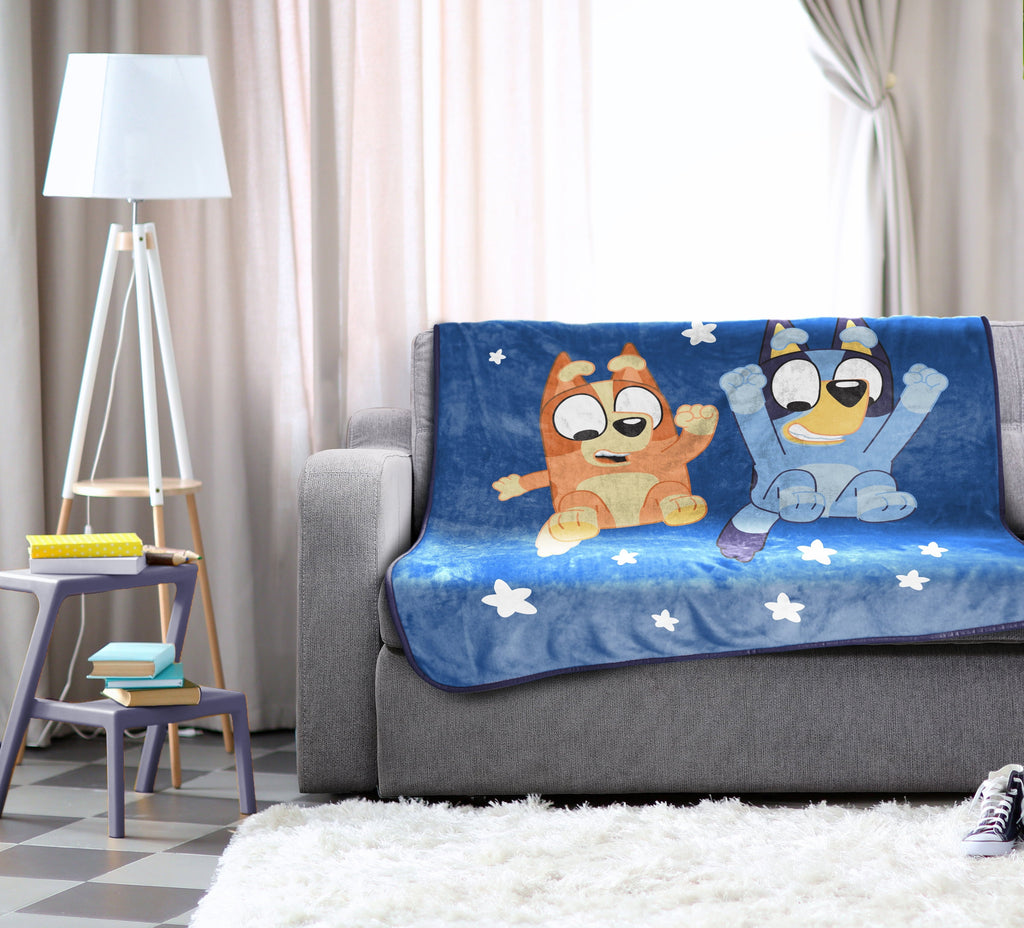 Cozy Fleece In The Dream Kids Throw Blanket, 46 x 60, Microfiber, Blue, BBC Studios Ages 1+ - Cozy Fleece Throw Blanket for Couch & Bed Detail