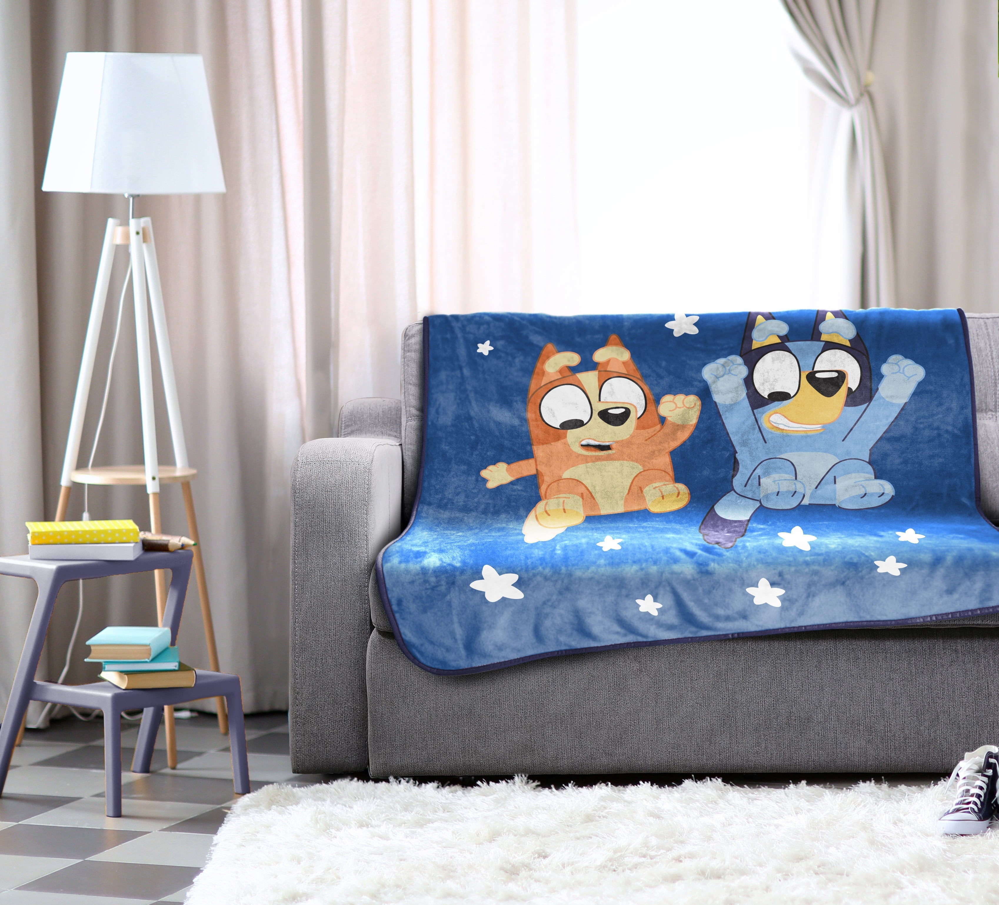 Cozy Fleece In The Dream Kids Throw Blanket, 46 x 60, Microfiber, Blue, BBC Studios Ages 1+ - Cozy Fleece Throw Blanket for Couch & Bed Detail