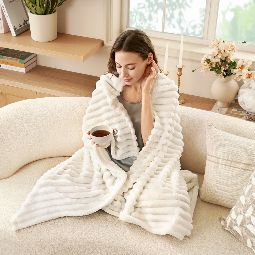 Super Soft Flannel Throw Blanket for Couch,Bed,Sofa,White Flannel Blanket,Soft Throw Blanket ,Gifts for Women Mom Girls,Throw Home Room ... - Luxury Knitted Decorative Throw Blanket with Fringes Detail