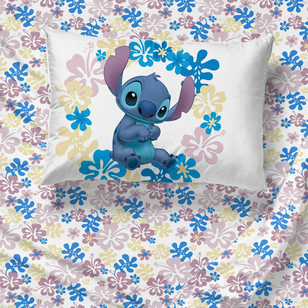 Fluffy Down Alternative Lilo and Stitch Sweet Stitch 5 Piece Twin Size Kids Comforter Set with Sham - Super Soft Bed Set for Kids - Cloud-Like Soft Lightweight Bed Comforter Detail