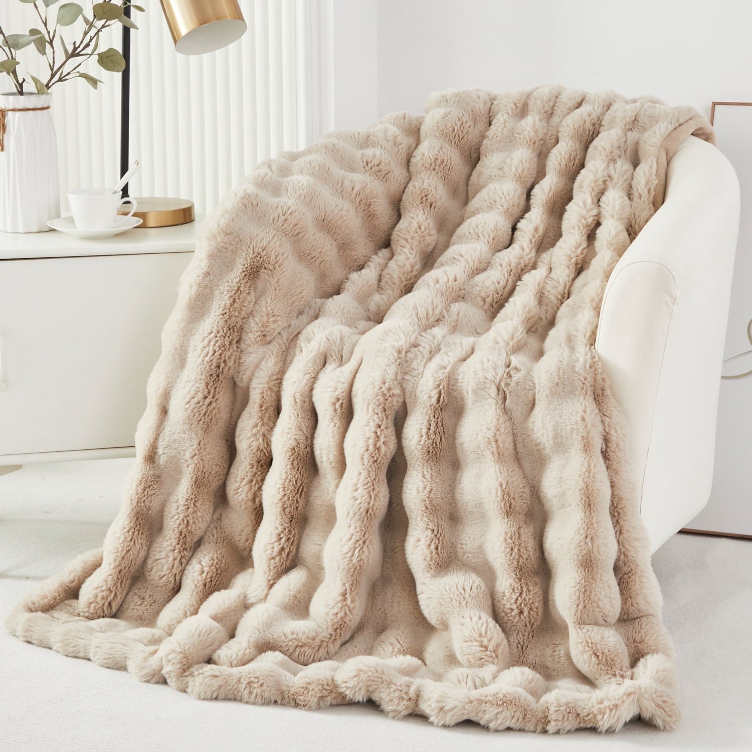 Reversible Sherpa Taupe Faux Fur Bubble Blankets for Couch Chair Sofa Luxury Fluffy Thick Bubble Throw Blanket Furry Blanket Fuzzy Soft... - Super Soft Reversible Sherpa Flannel Blanket - Default Title