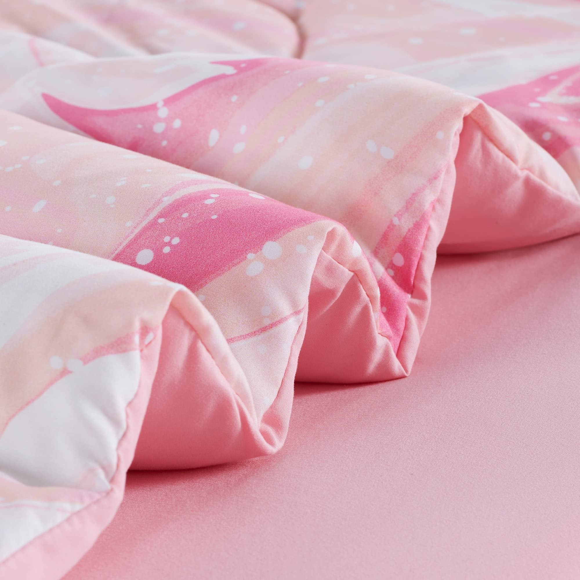 Hypoallergenic Cloud Kids Twin Bedding Comforter Set - 5 Pieces Super Cute & Soft Bedding Sets & Collections with Comforter, Sheet, Pillow... - All-Season Down Alternative Comforter Insert Detail