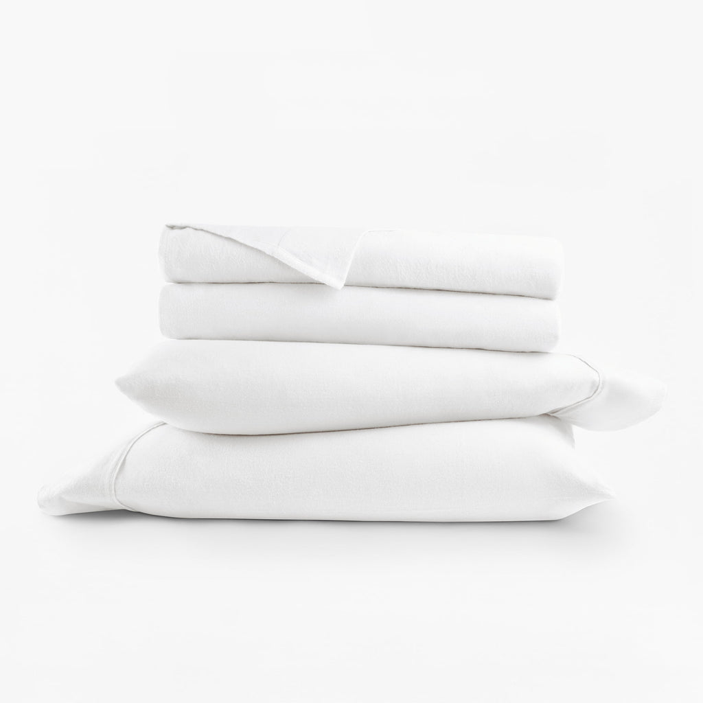Cooling Sateen 100% Cotton Flannel Bed Sheets Set for Full Size Bedding in White - Cooling Hotel Quality Bedding Sheets and Pillowcases Detail