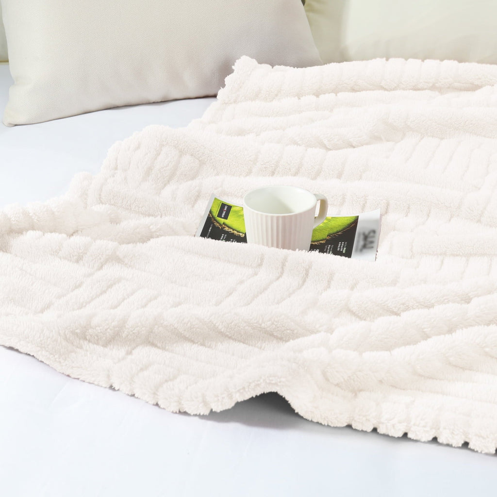 Cozy Fleece Fluffy Fleece Throw Blanket 50"x60" for Couch, Bed, Sofa, Fuzzy Soft Cozy Throw with Decorative Jacquard Pattern for ... - Super Soft Reversible Sherpa Flannel Blanket Detail