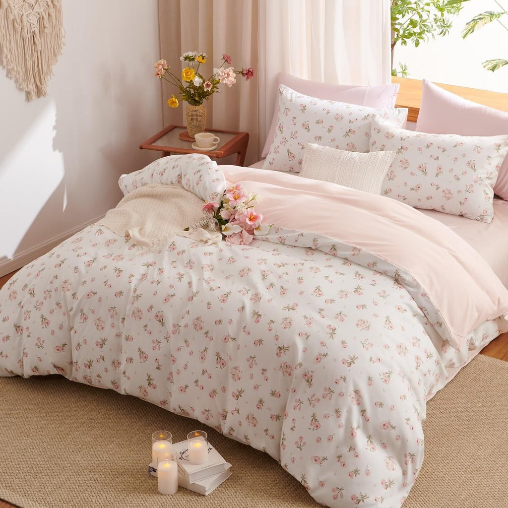 All-Season Pink loyalty Floral Comforter Queen Sets, 3 Pieces Chic Botanical Pink White Floral Reversible Comforter for All Season - Cloud-Like Soft Lightweight Bed Comforter Detail