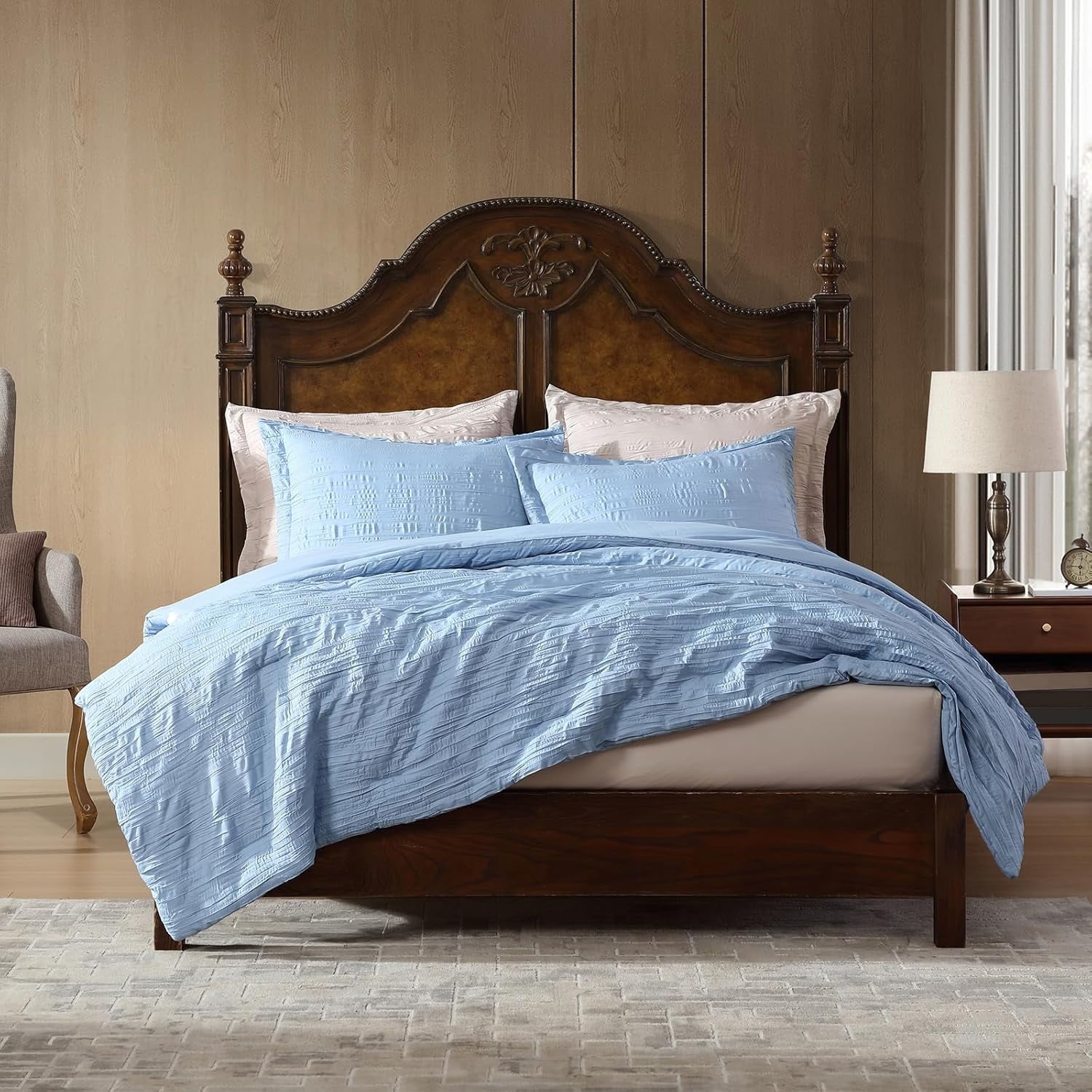 Hypoallergenic Cloud Queen Comforter Set Chambray Blue, 3 Pieces Comforter Set, All Season Lightweight Soft Embossed Bedding (86" x 88" Co... - All-Season Down Alternative Comforter Insert Detail