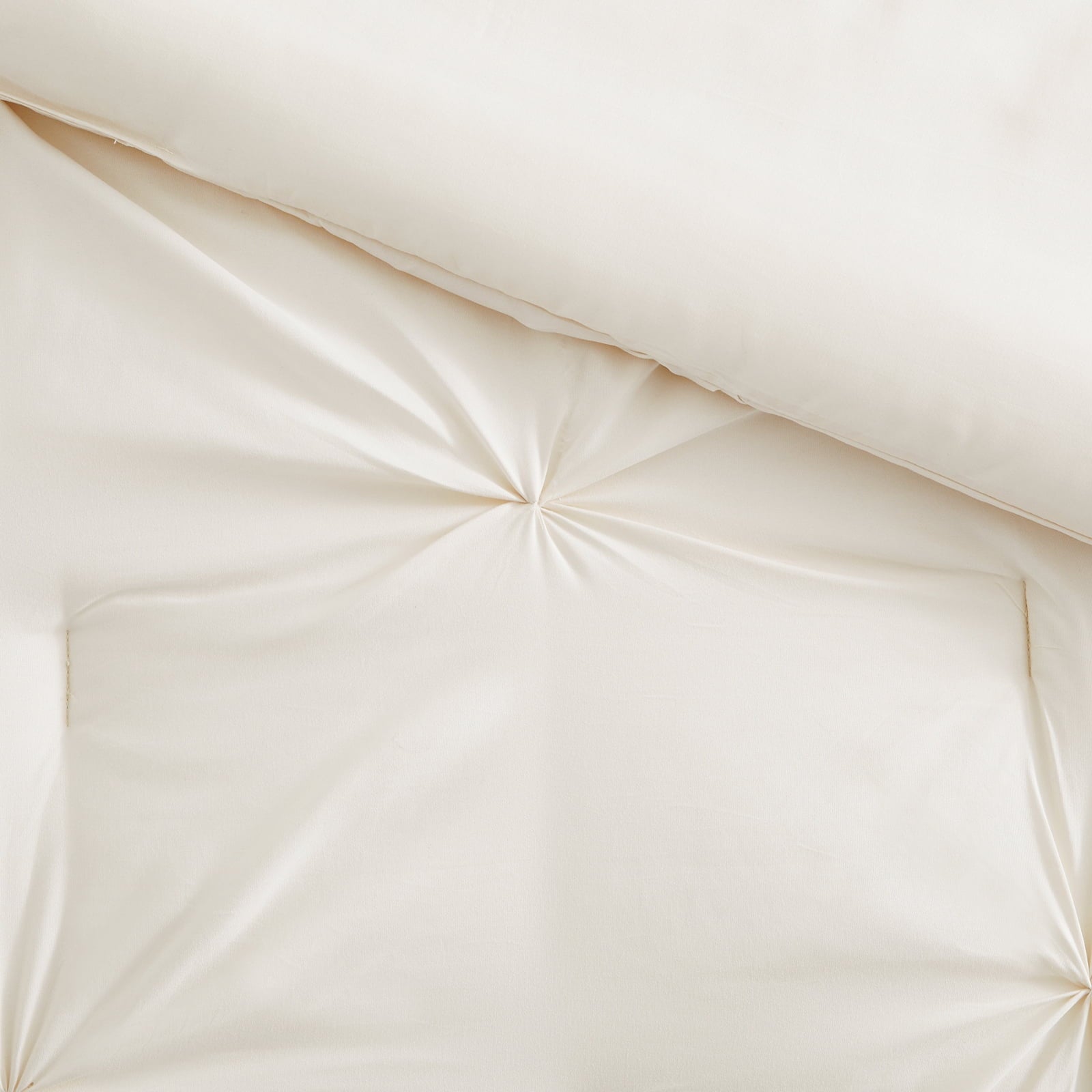Fluffy Down Alternative Comforter Set, 3-Piece, Queen, Pleated Wrinkle-Resistant Microfiber Bedding, Ivory, All-Season - Luxurious Quilted Duvet Cover Set Detail