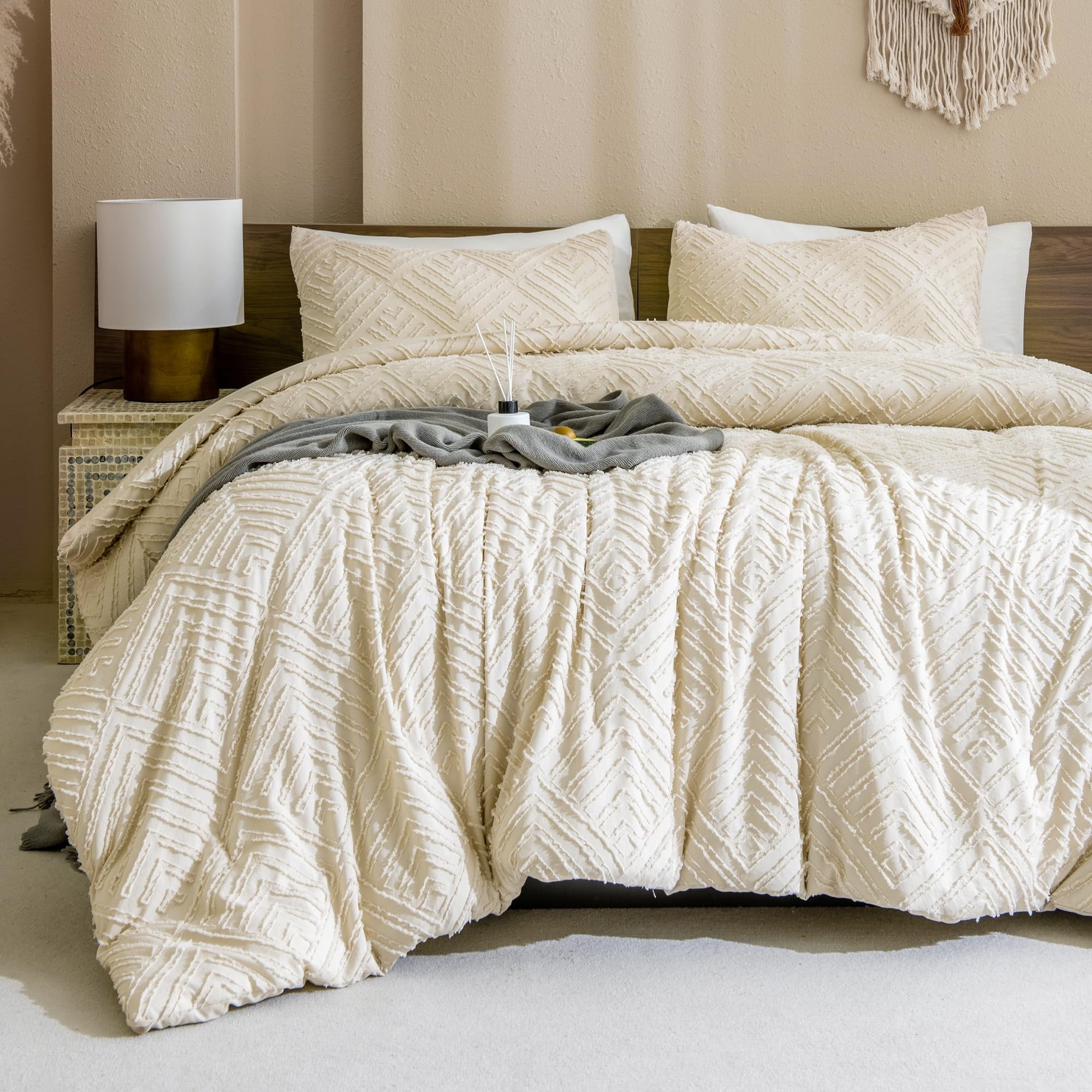 Hypoallergenic Cloud King Size Comforter Sets Beige - 3 Pieces Cream Boho Bedding Comforter Set for King Bed - Soft Fluffy Tufted Textured... - All-Season Down Alternative Comforter Insert Detail