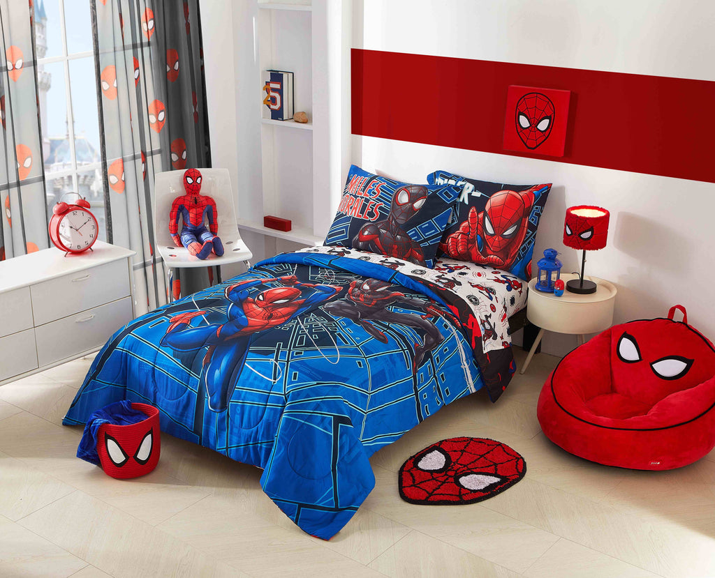 Hypoallergenic Cloud Spiderman Techno City Kids 2 Piece Blue Reversible Comforter and Pillowcase Set, Twin/Full - All-Season Down Alternative Comforter Insert Detail