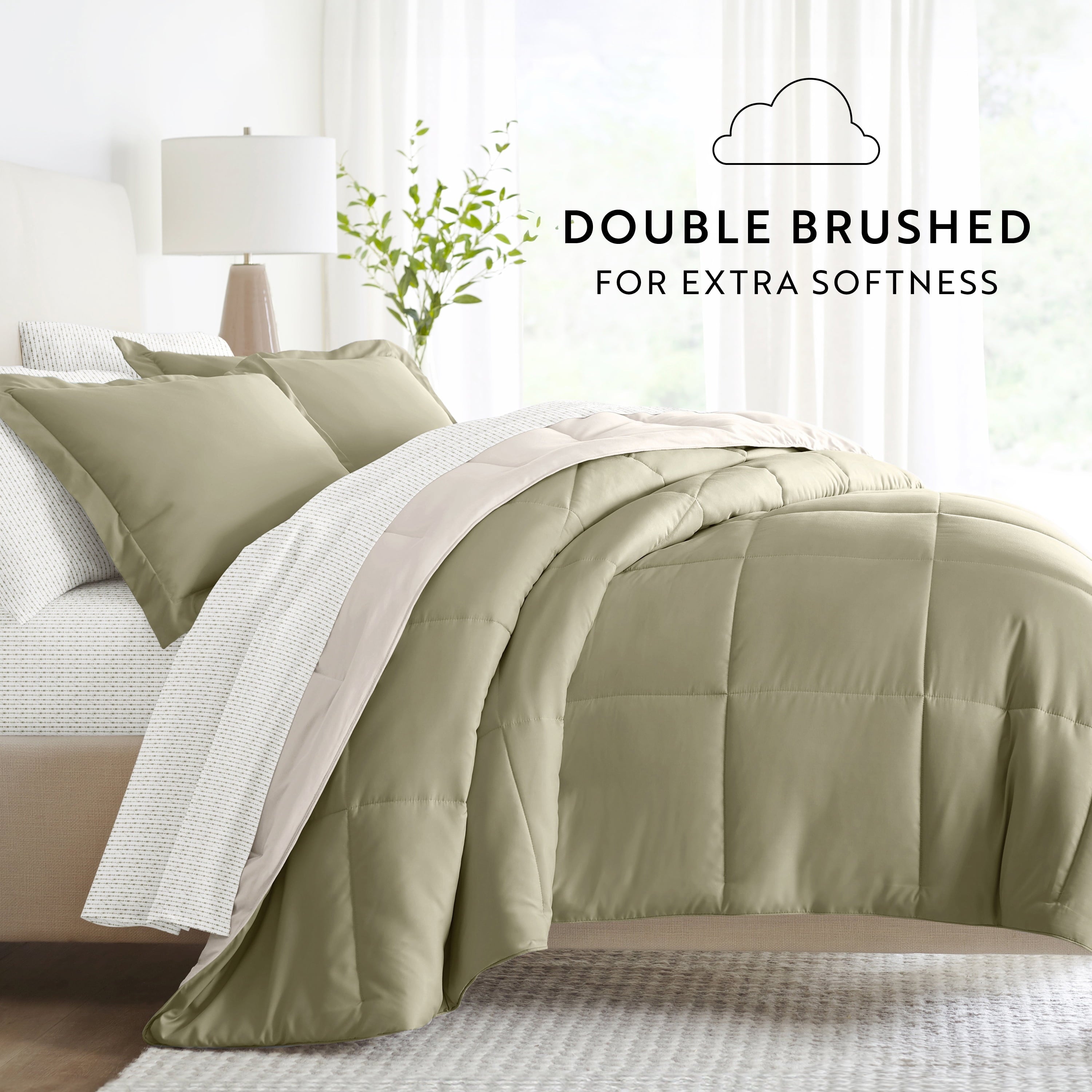 All-Season 5 Piece Bedding Bundle, Reversible Comforter and Patterned Sheet Set, Twin - All-Season Down Alternative Comforter Insert Detail