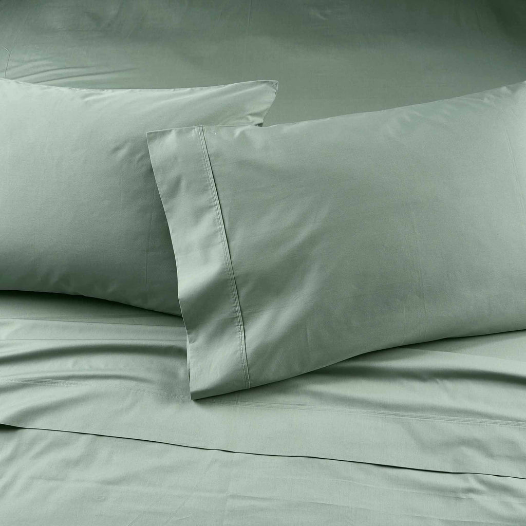 Breathable Luxury Cool & Crisp 4-Piece 300 Thread Count Green River Cotton Percale Sheet Set, Queen - Cooling Hotel Quality Bedding Sheets and Pillowcases Detail