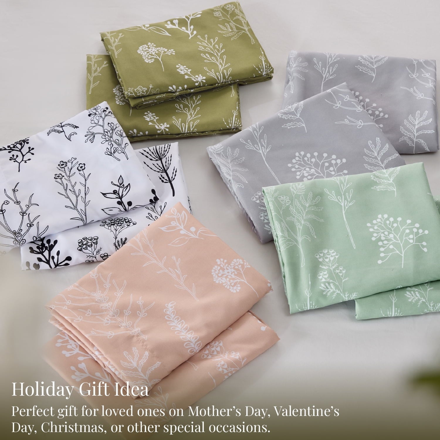 Hypoallergenic Cloud 3 Pieces Sage Green Floral Comforter Sets, 1 Botanical Flowers Reversible Comforter and 2 Pillow Shams, Queen Size Be... - Cloud-Like Soft Lightweight Bed Comforter Detail