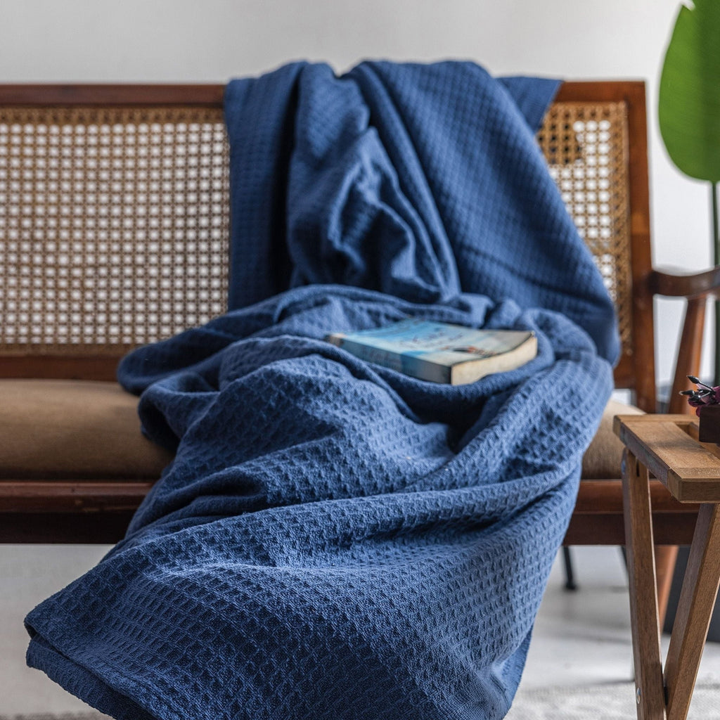 Reversible Sherpa Twin Waffle Throw Blanket for Couch (68" x 92"), 100% Cotton Throw Blankets for Bed, Waffle Blanket for Bed (Navy) - Cozy Fleece Throw Blanket for Couch & Bed Detail