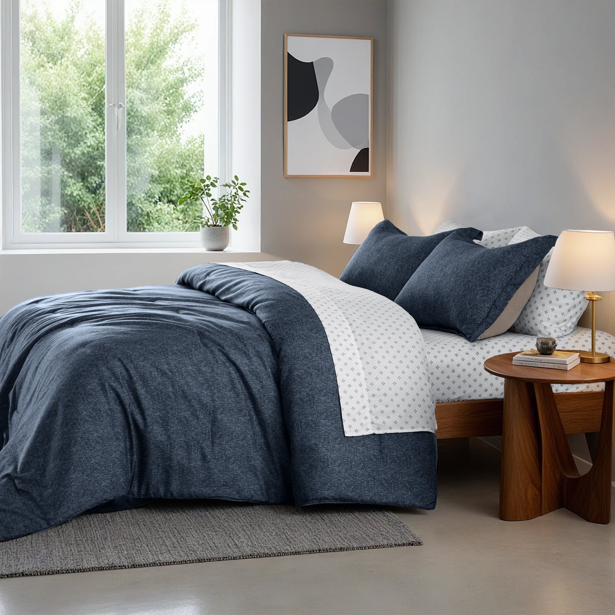 Heavyweight Warmth Queen Size Comforter Set, 7-Piece Reversible Bed in a Bag with Sheets, Navy - All-Season Down Alternative Comforter Insert Detail